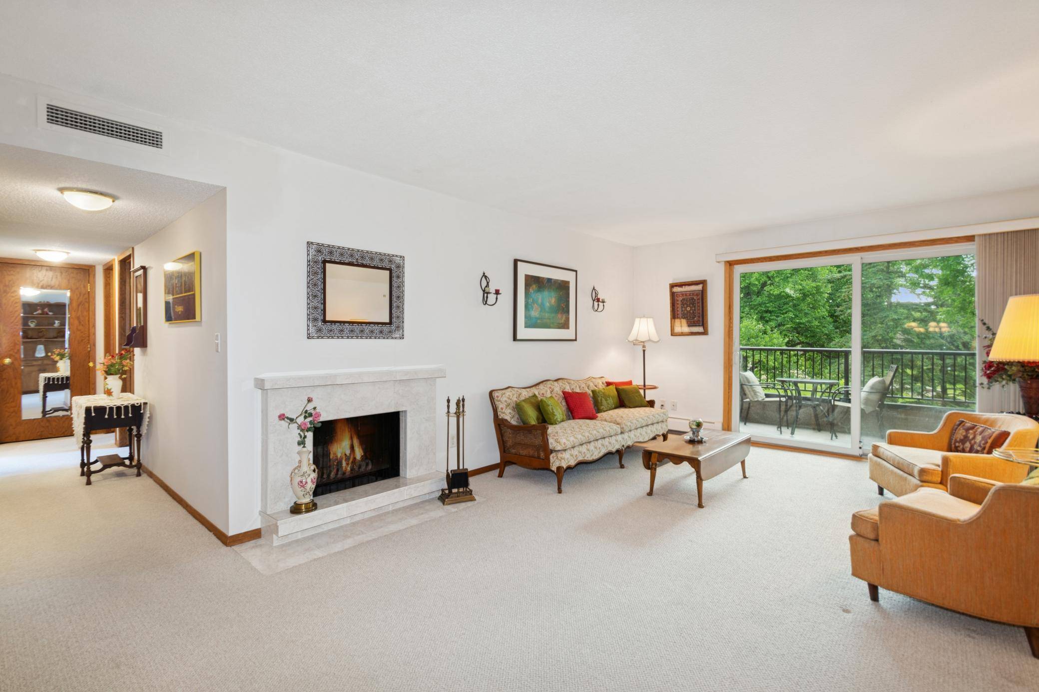 Roseville, MN 55113,2240 Midland Grove RD #201