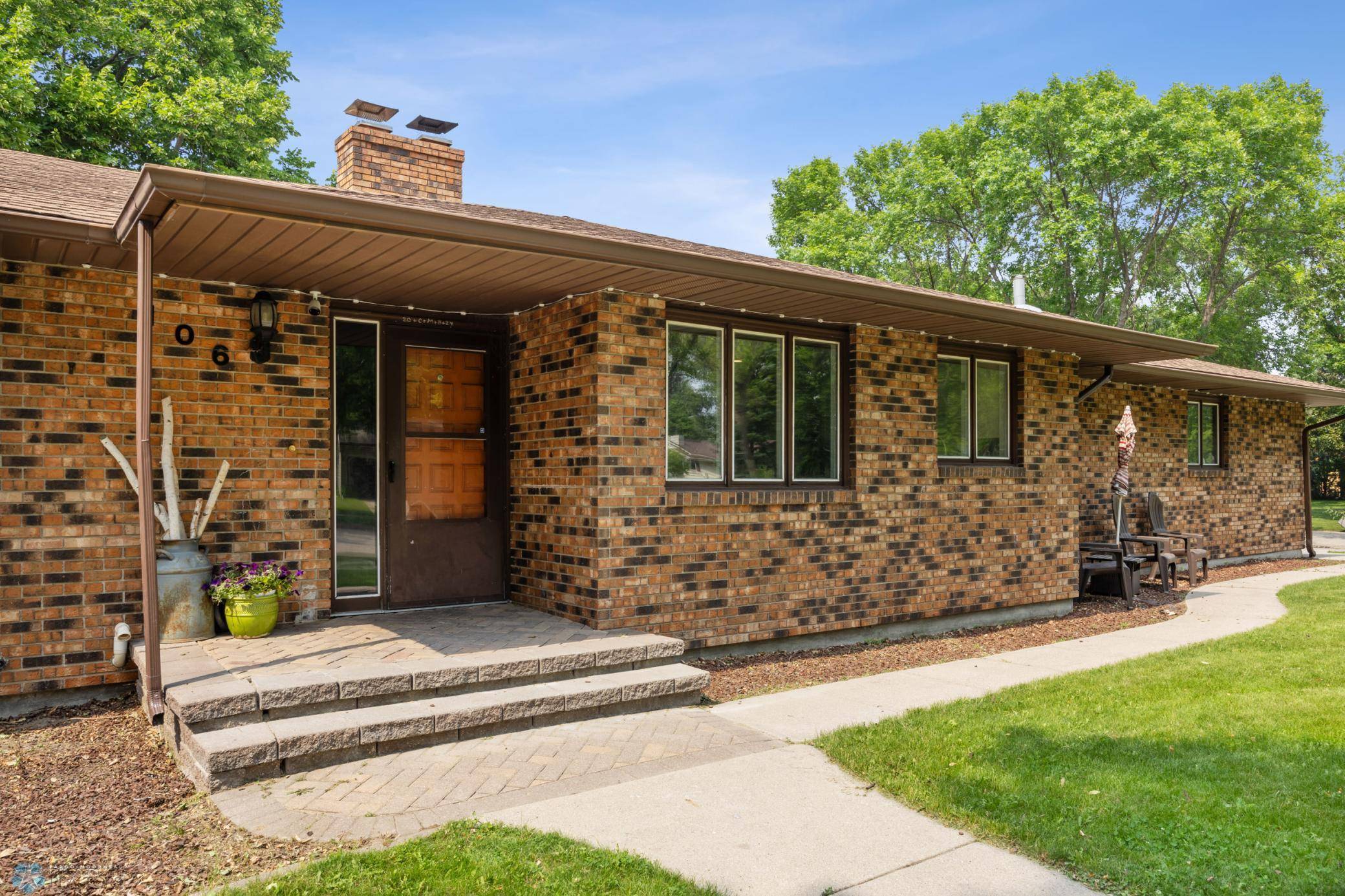Moorhead, MN 56560,106 37th AVE S