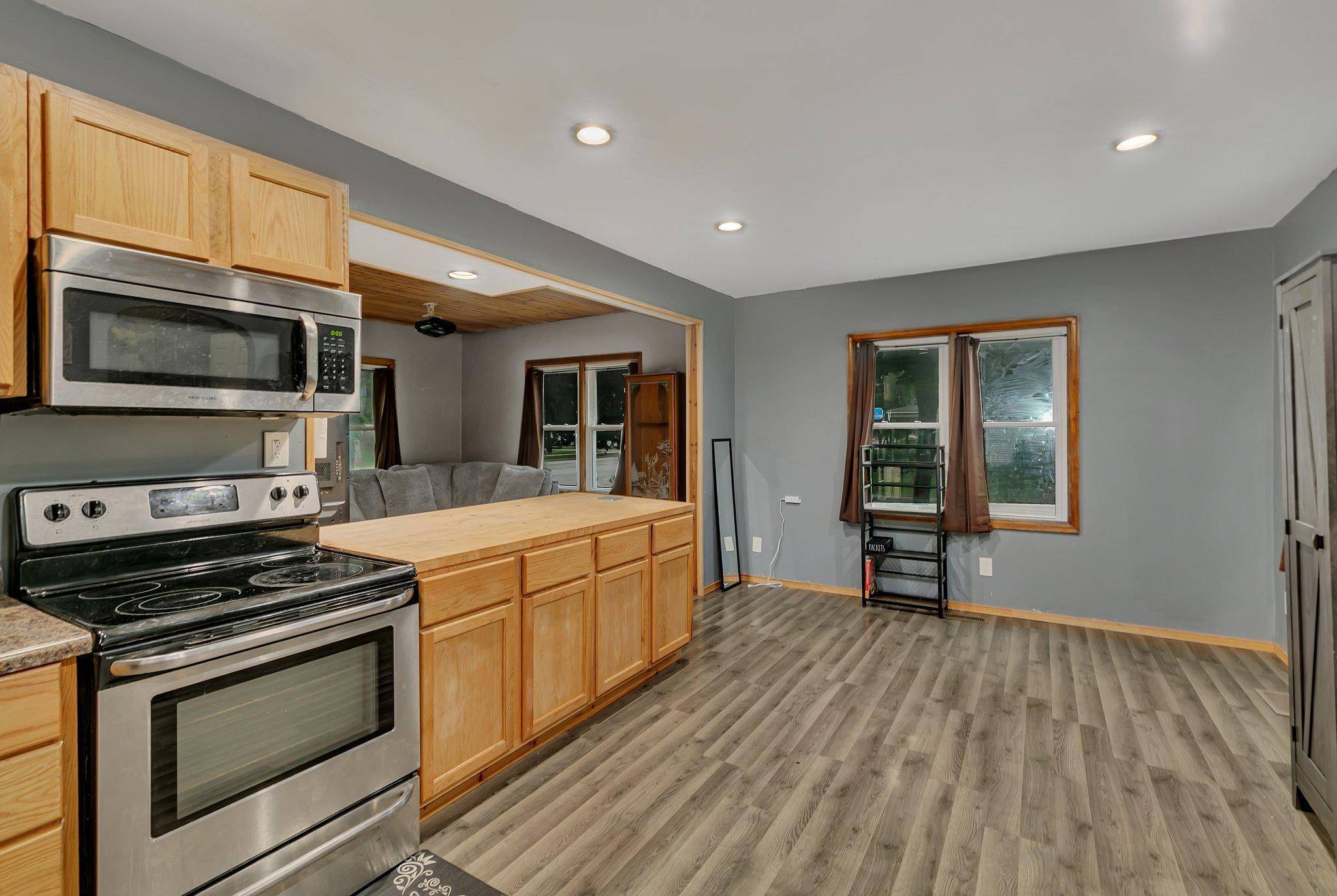 Saint Cloud, MN 56304,203 Wilson AVE NE