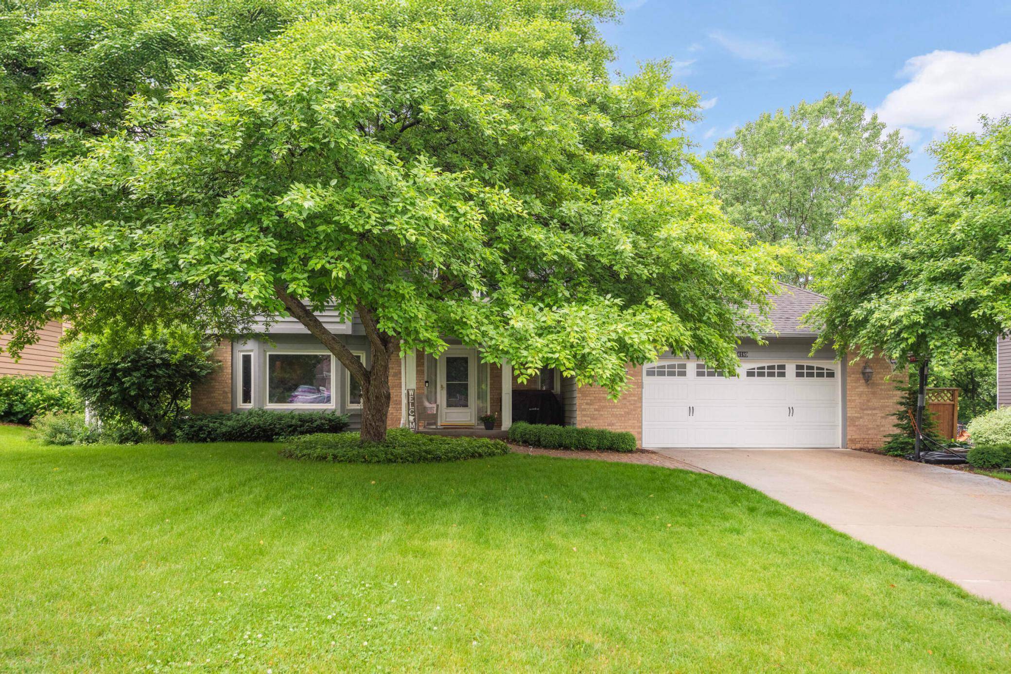 Eagan, MN 55123,4189 Countryside DR