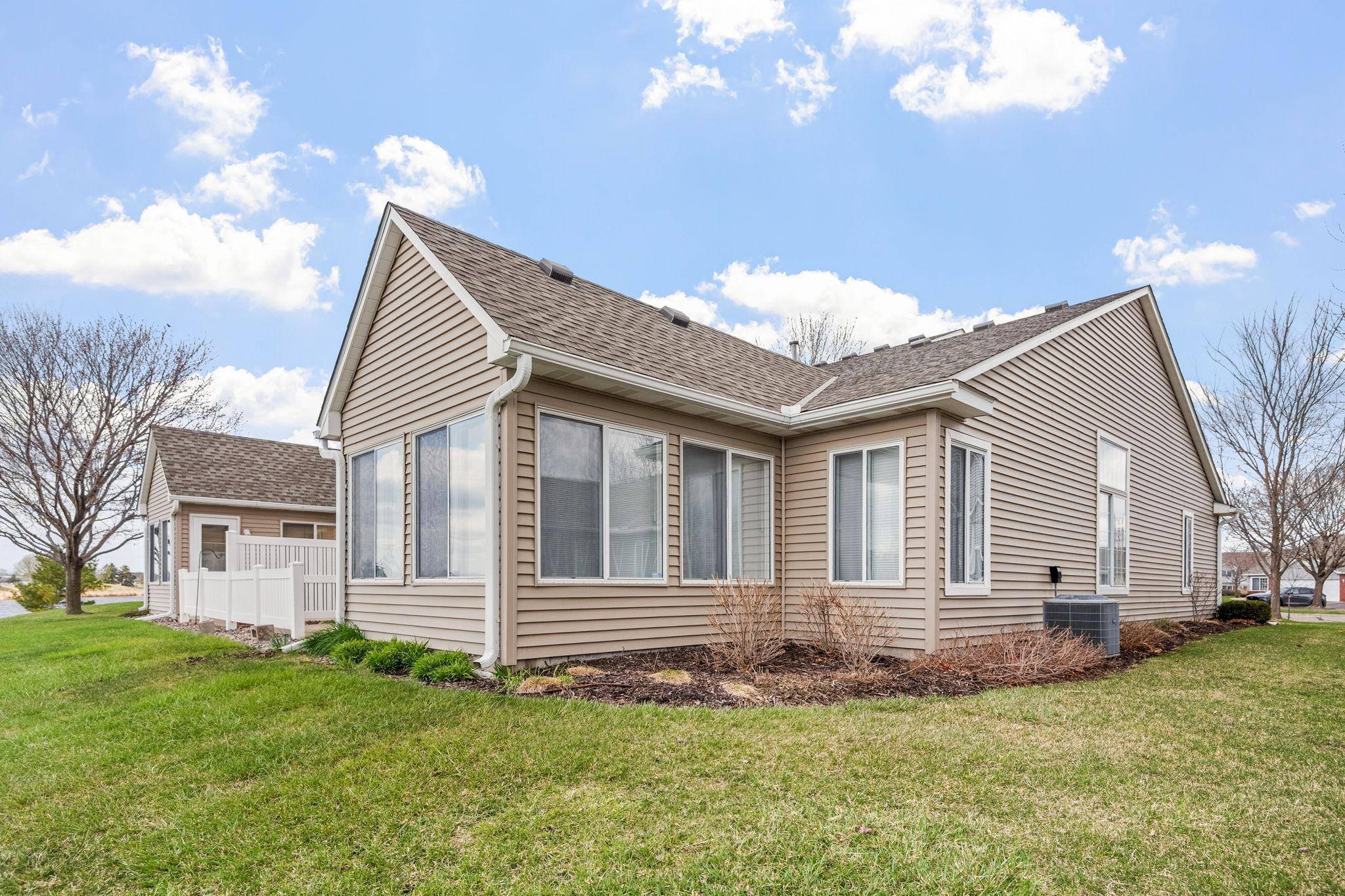 Blaine, MN 55449,1978 110th CT NE #1103
