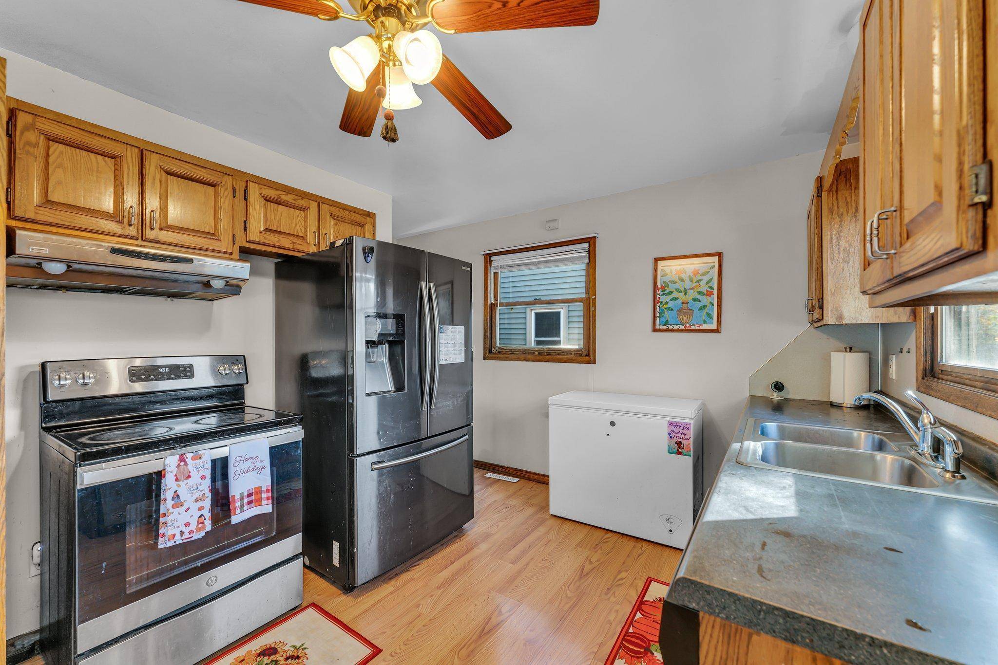 Minneapolis, MN 55430,5215 Washburn AVE N