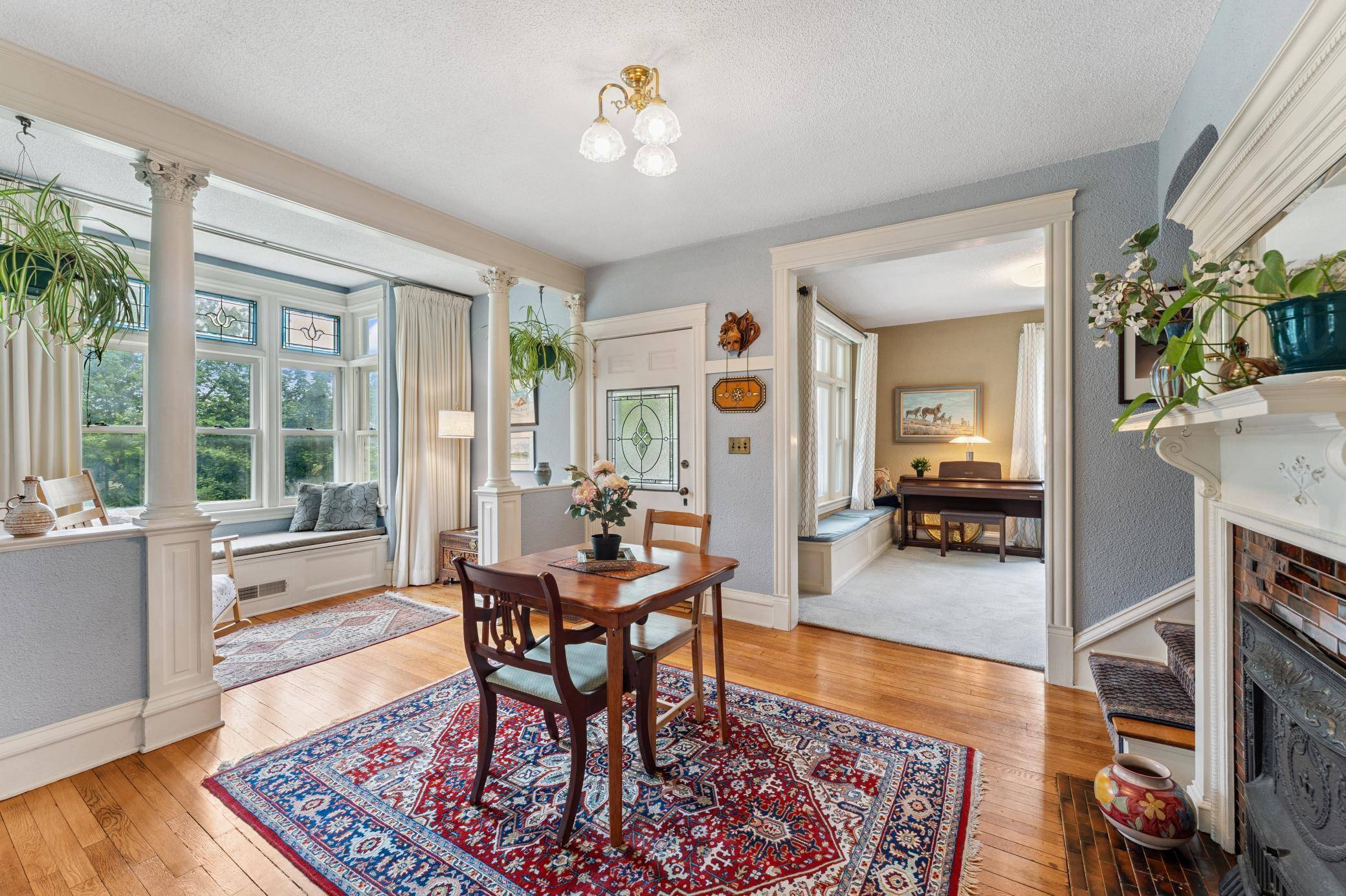 Saint Paul, MN 55108,2145 Knapp ST