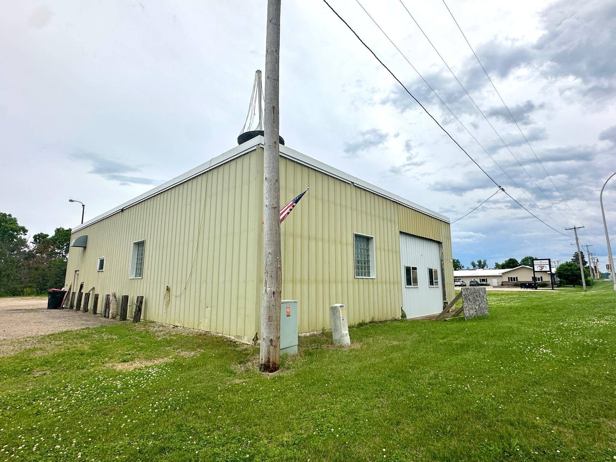 Red Wing, MN 55066,541 Flueger CT