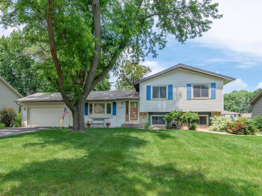 Burnsville, MN 55337,2208 E 115th ST