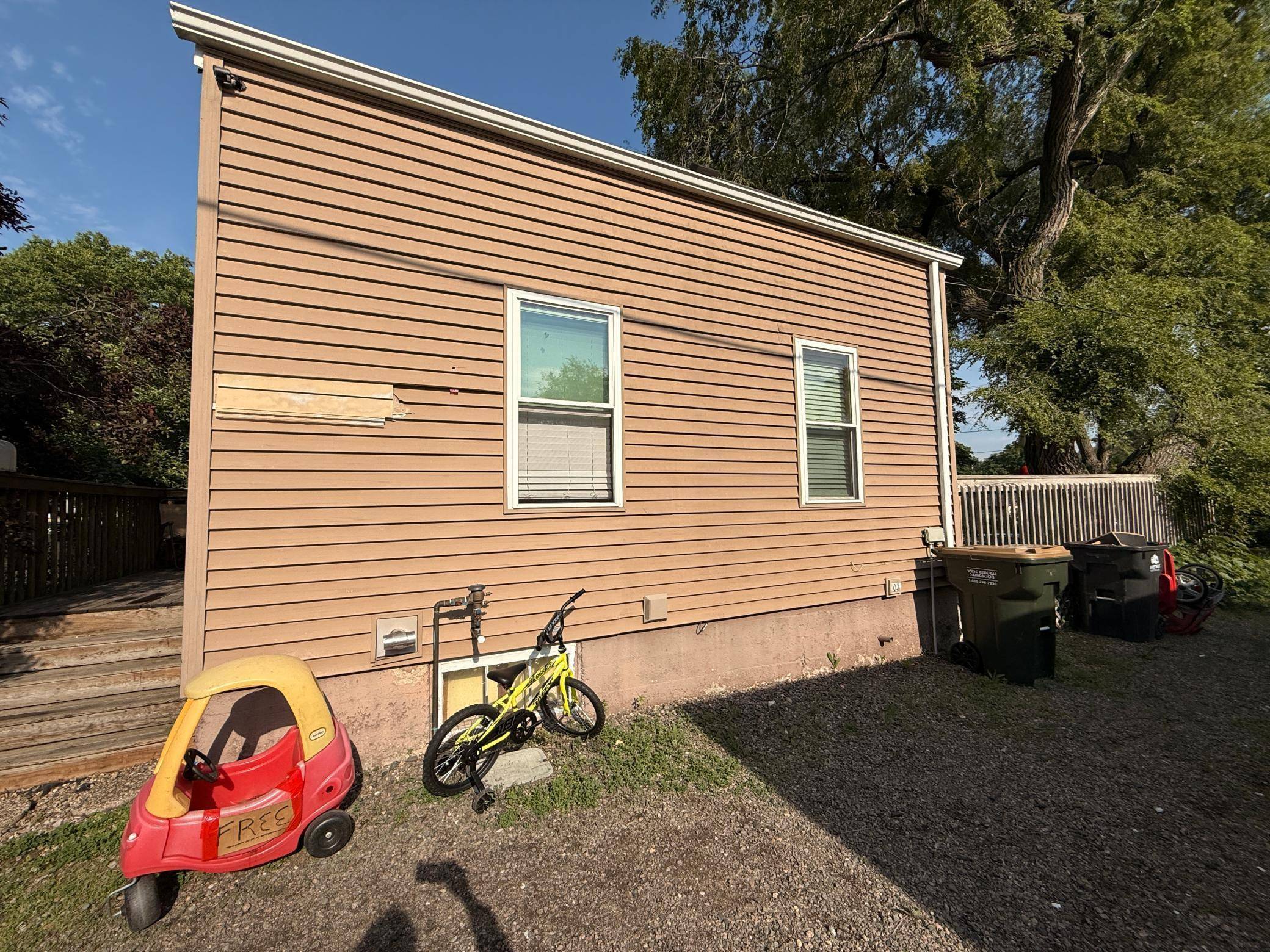 Granite Falls, MN 56241,835 9th AVE