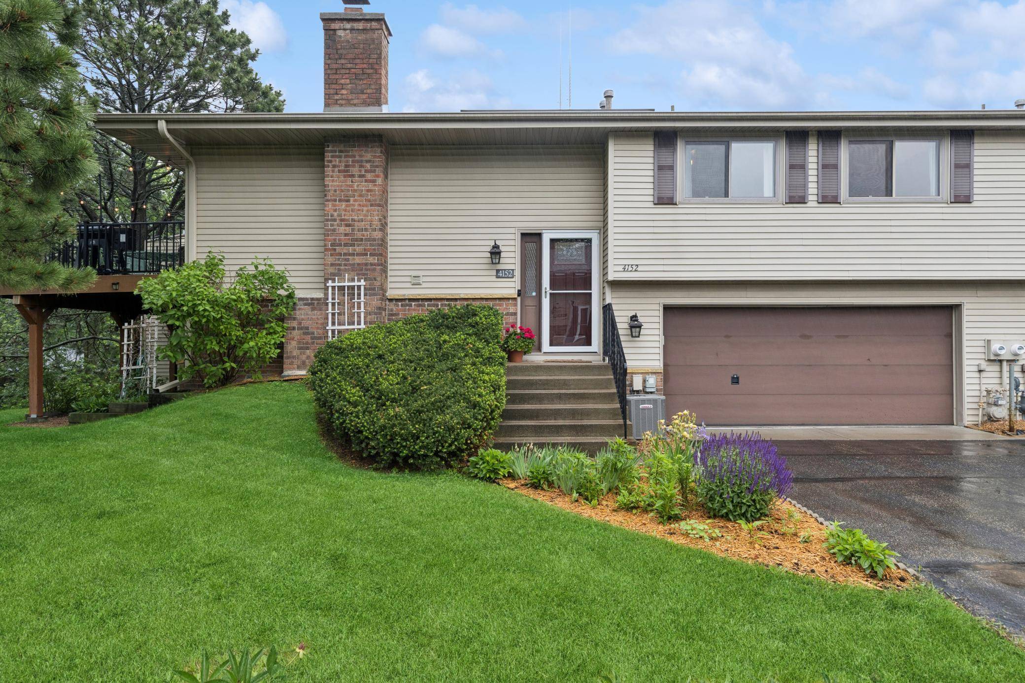 Shoreview, MN 55126,4152 Sylvia LN S