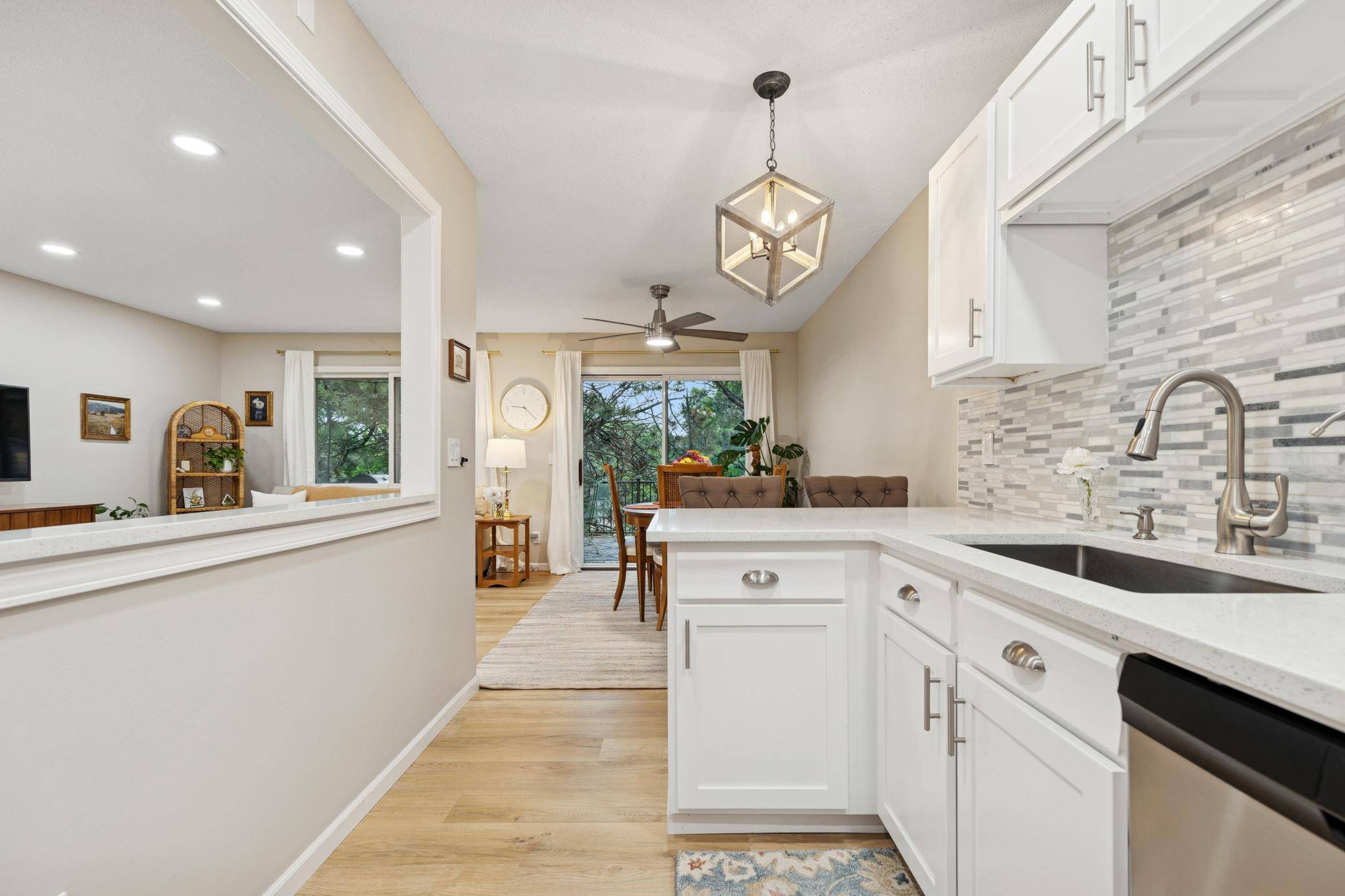 Shoreview, MN 55126,4152 Sylvia LN S