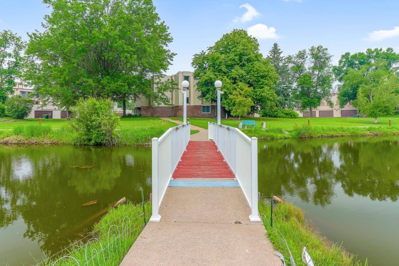 Plymouth, MN 55442,10720 Rockford RD #207