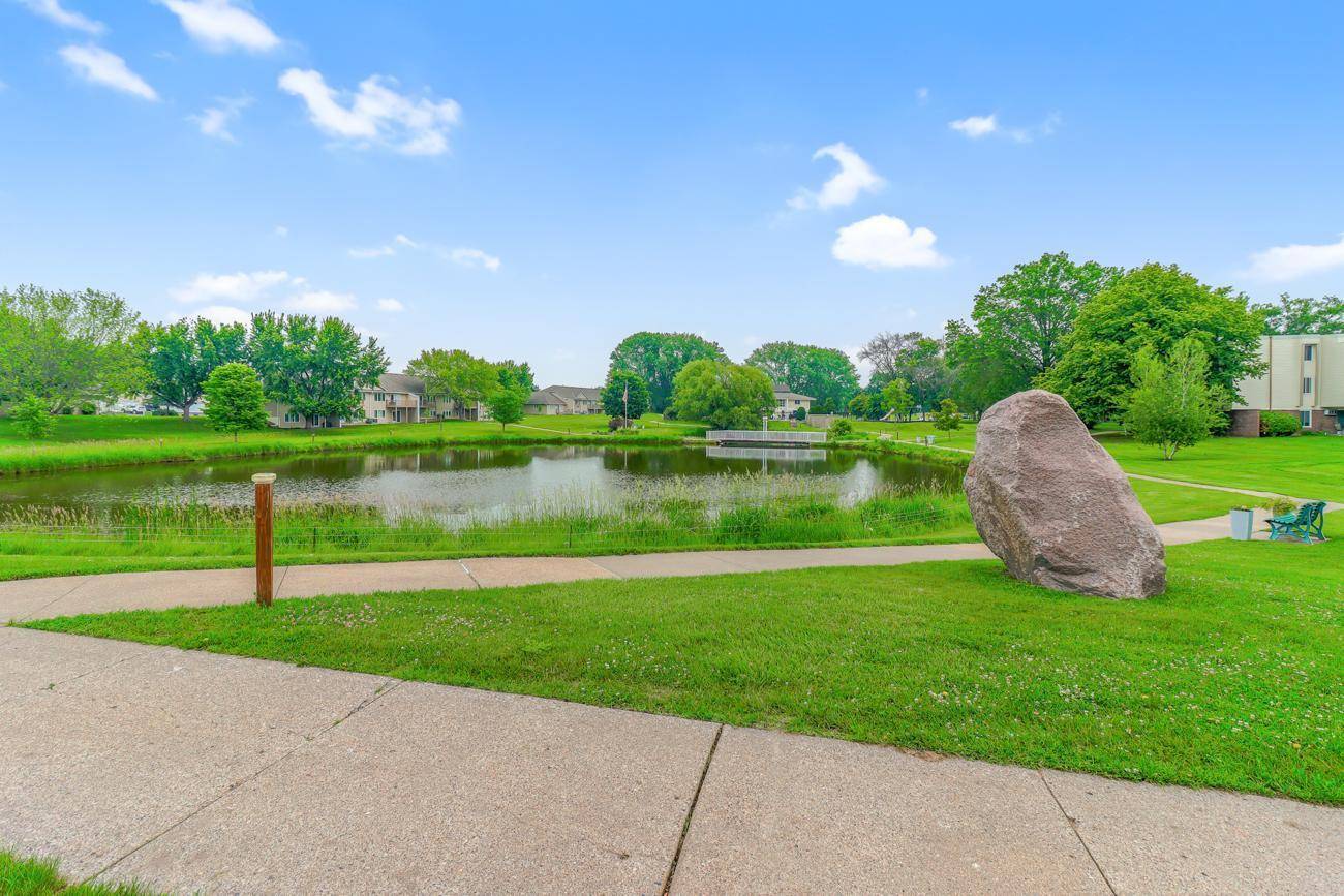 Plymouth, MN 55442,10720 Rockford RD #207
