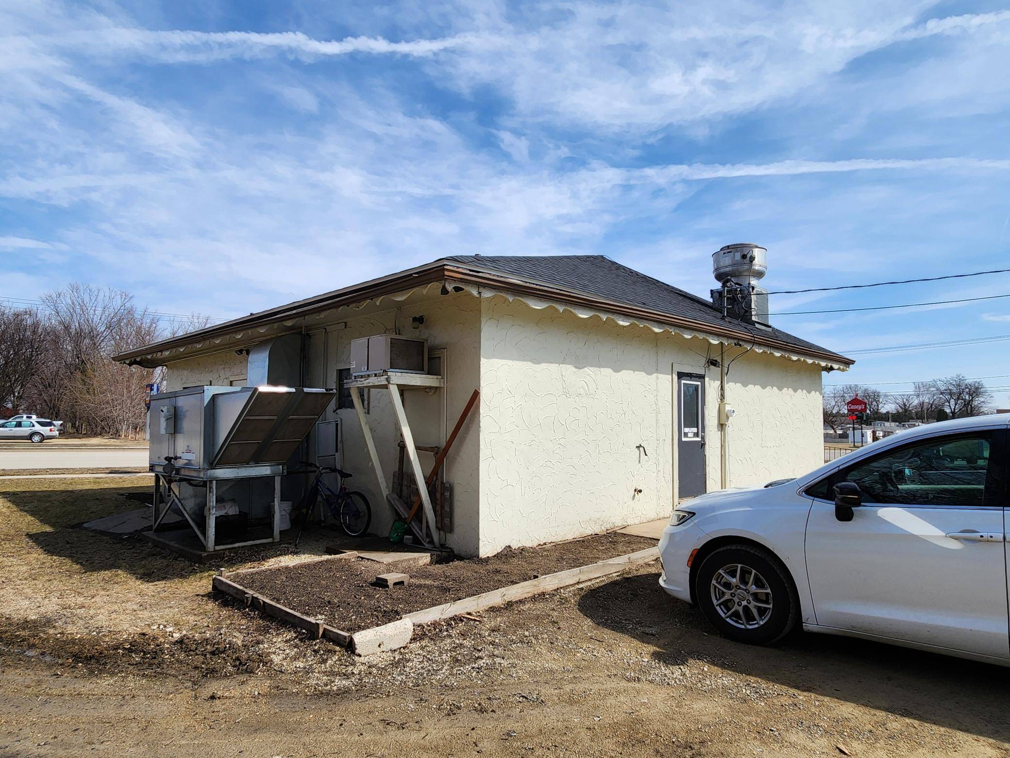 Dodge Center, MN 55927,305 W Highway ST