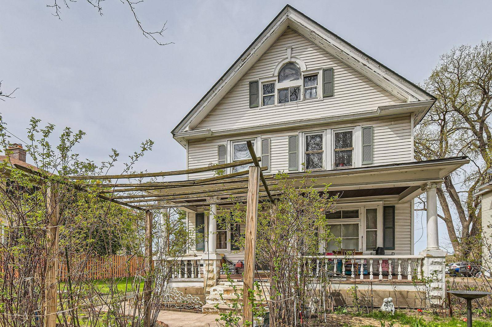 Saint Paul, MN 55107,271 Prescott ST