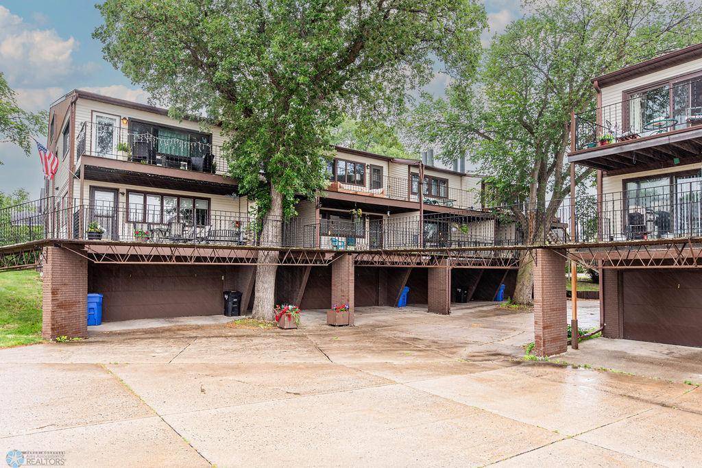 Fargo, ND 58102,722 Elm ST N #A8