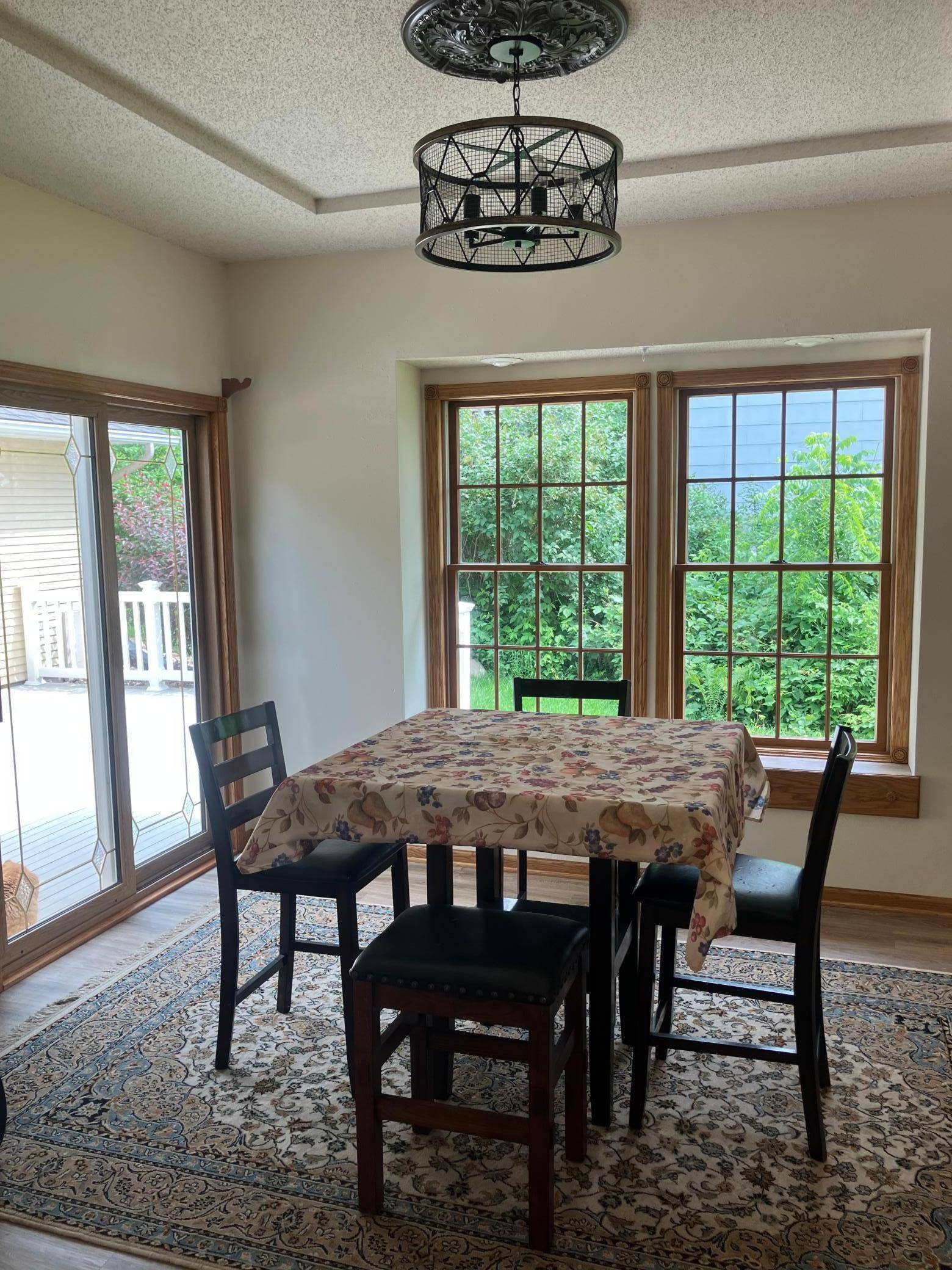 Jackson, MN 56143,104 River ST