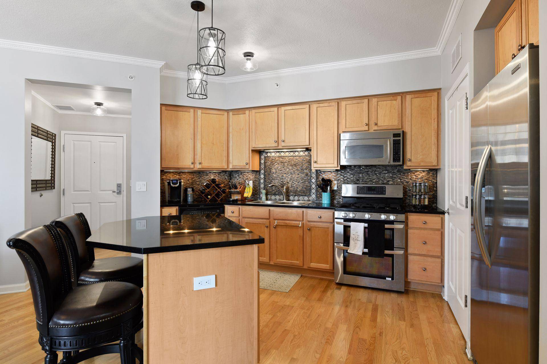 Minneapolis, MN 55404,500 E Grant ST #1008