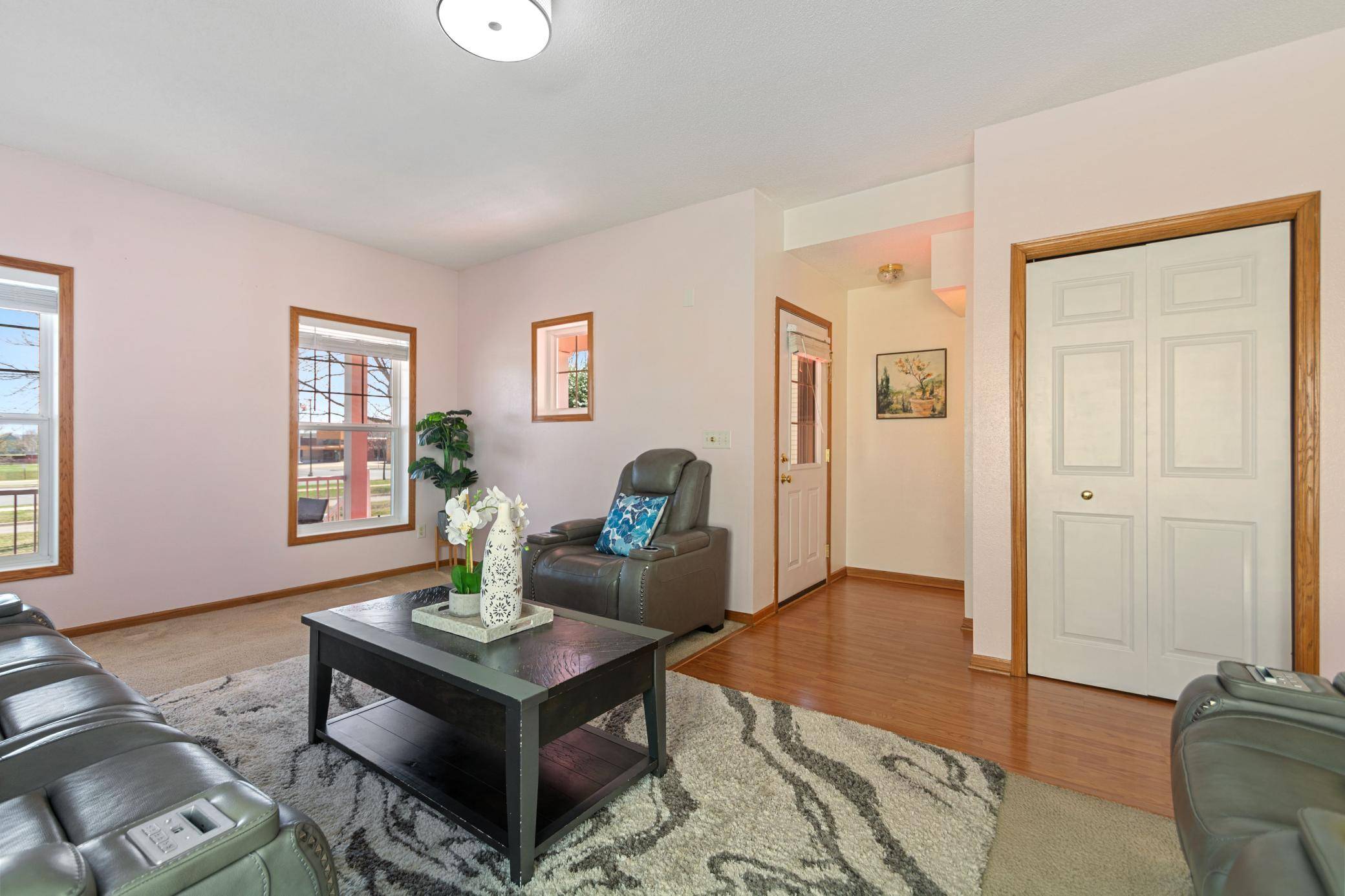 Chaska, MN 55318,114006 Hundertmark RD