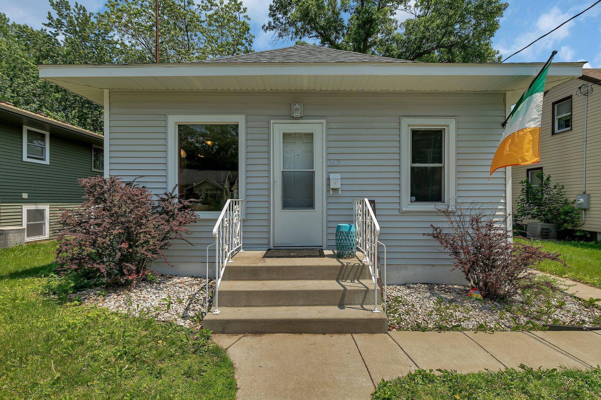 Saint Cloud, MN 56303,212 31st AVE N