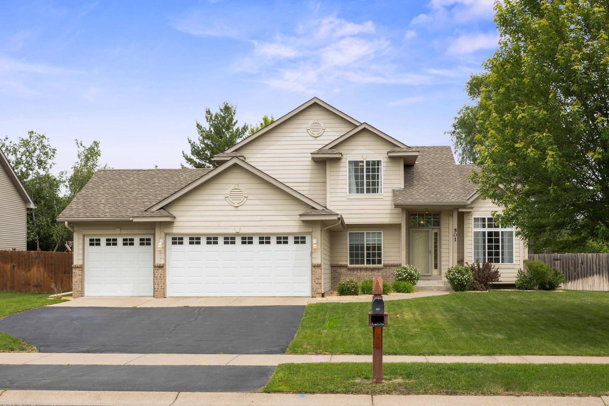Champlin, MN 55316,501 Pebble RD N