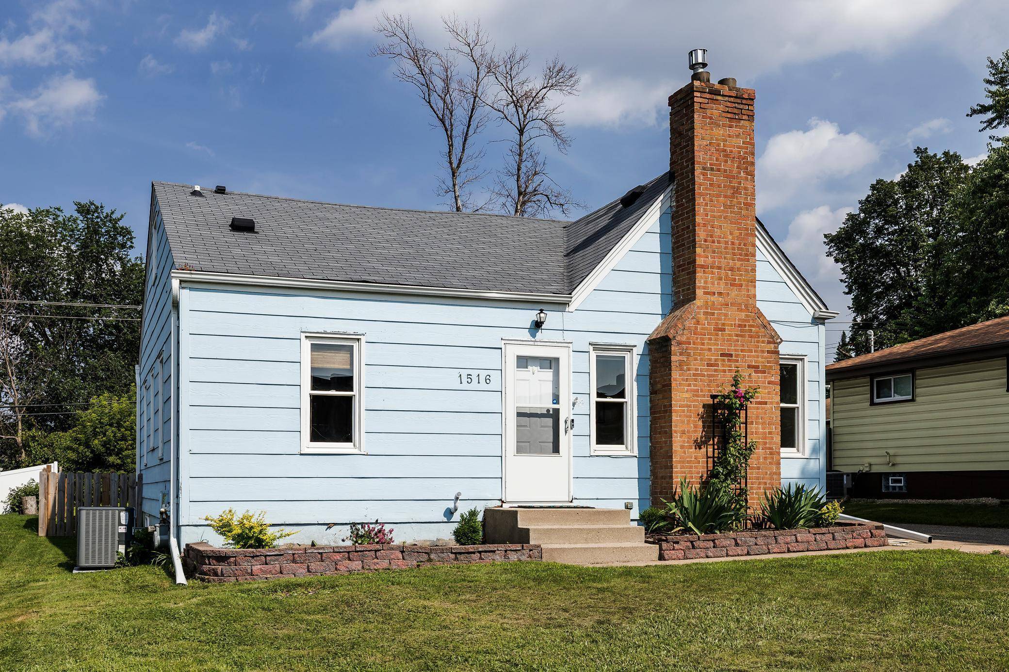 Golden Valley, MN 55427,1516 Mendelssohn AVE N