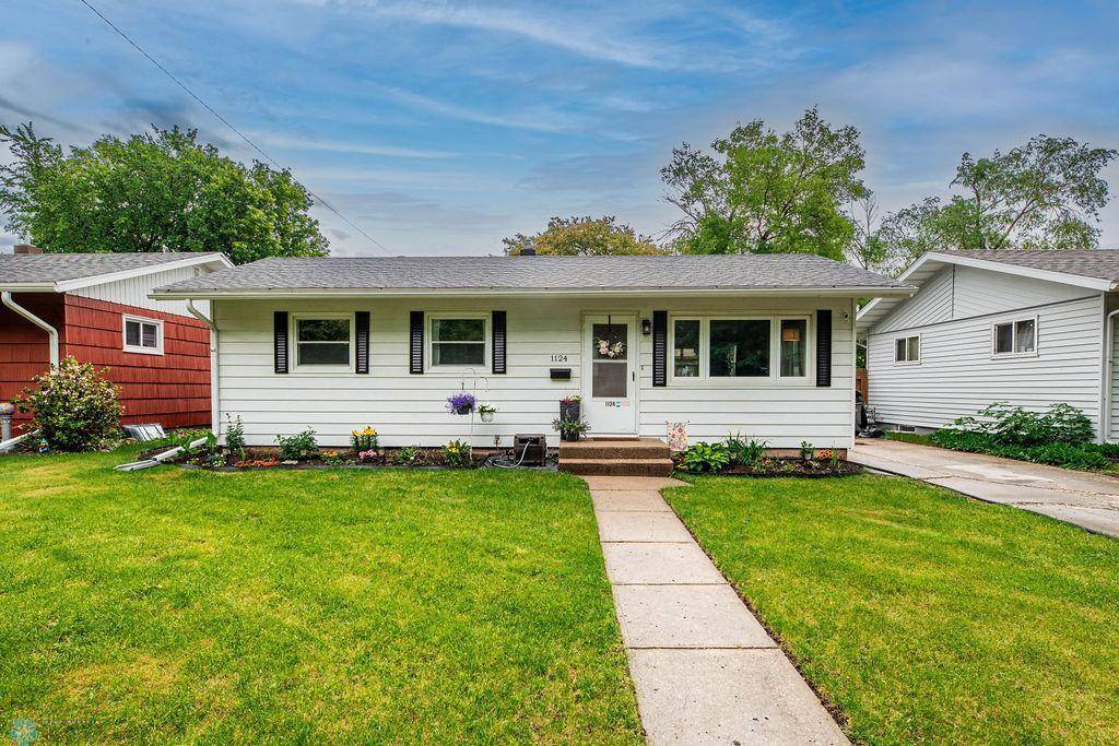 Moorhead, MN 56560,1124 15th ST N
