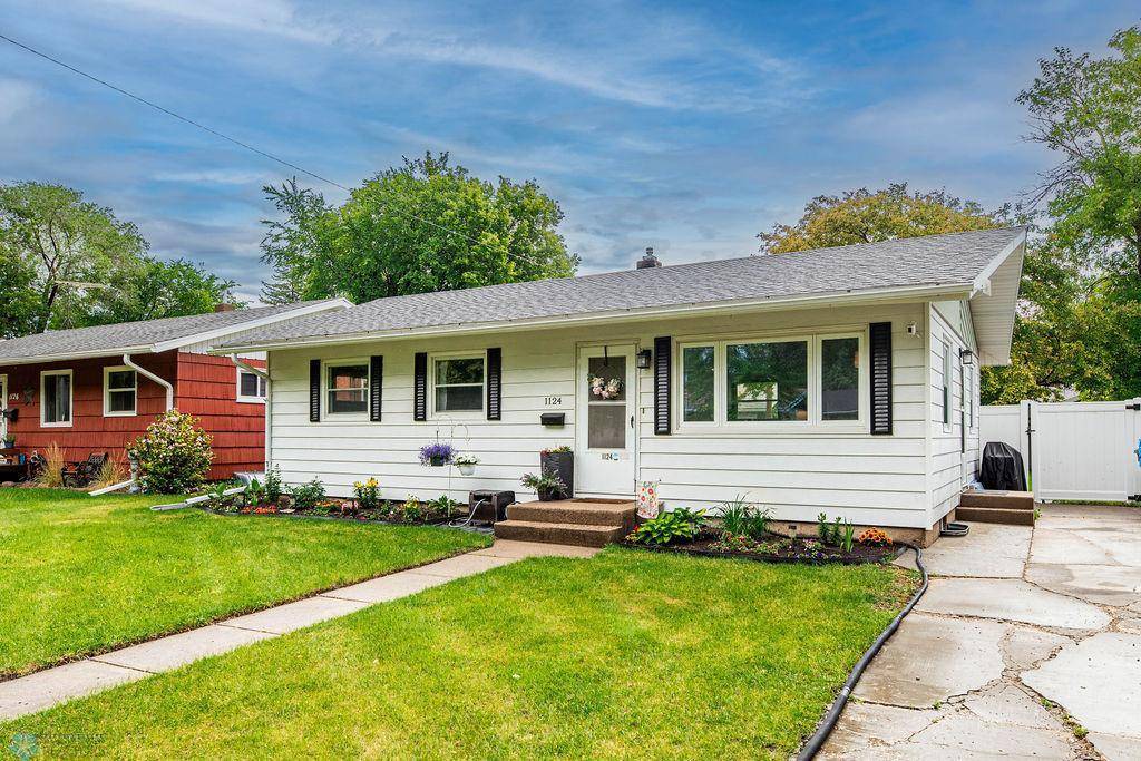 Moorhead, MN 56560,1124 15th ST N