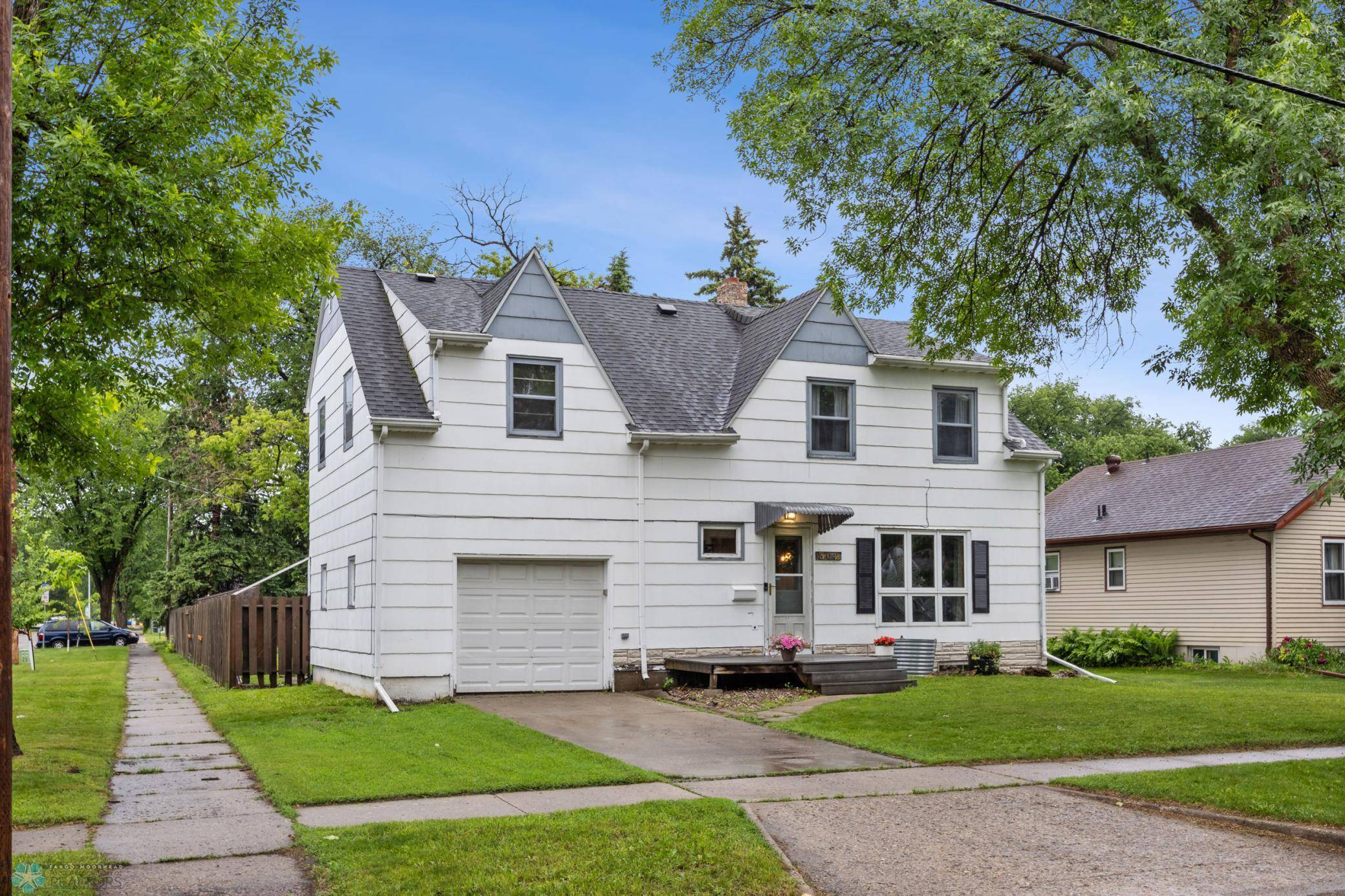 Moorhead, MN 56560,302 14th ST S