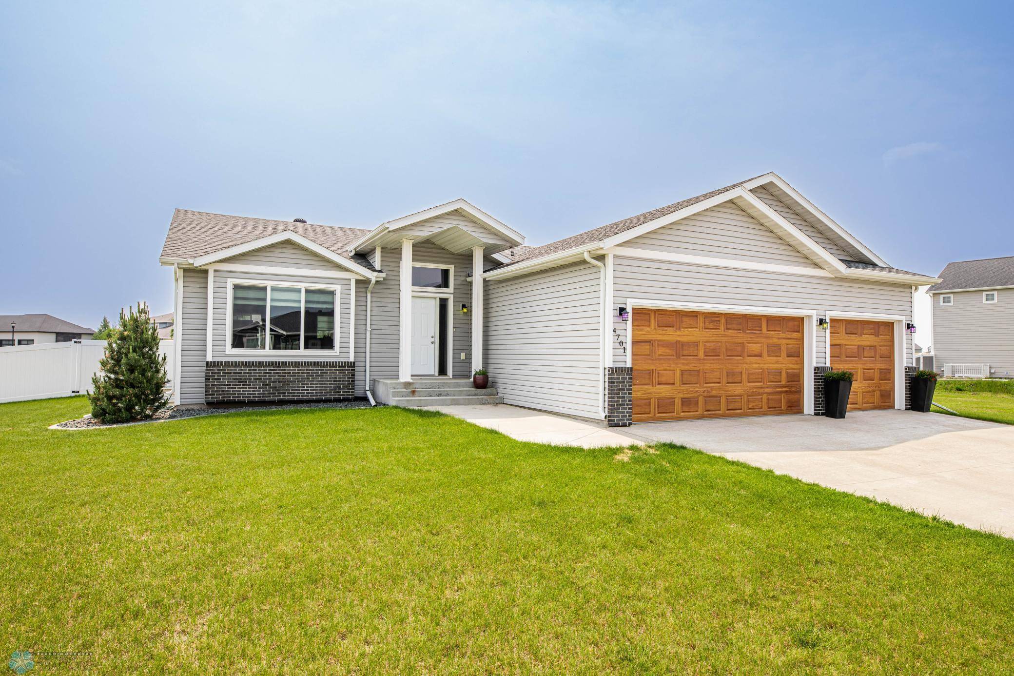 West Fargo, ND 58078,4701 11 ST W