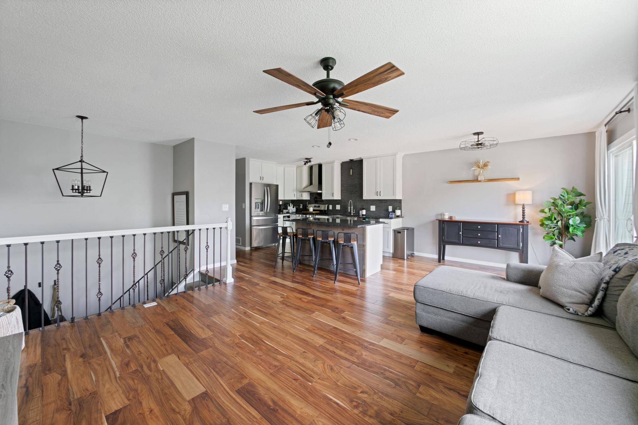 Woodbury, MN 55125,3576 Avon CT