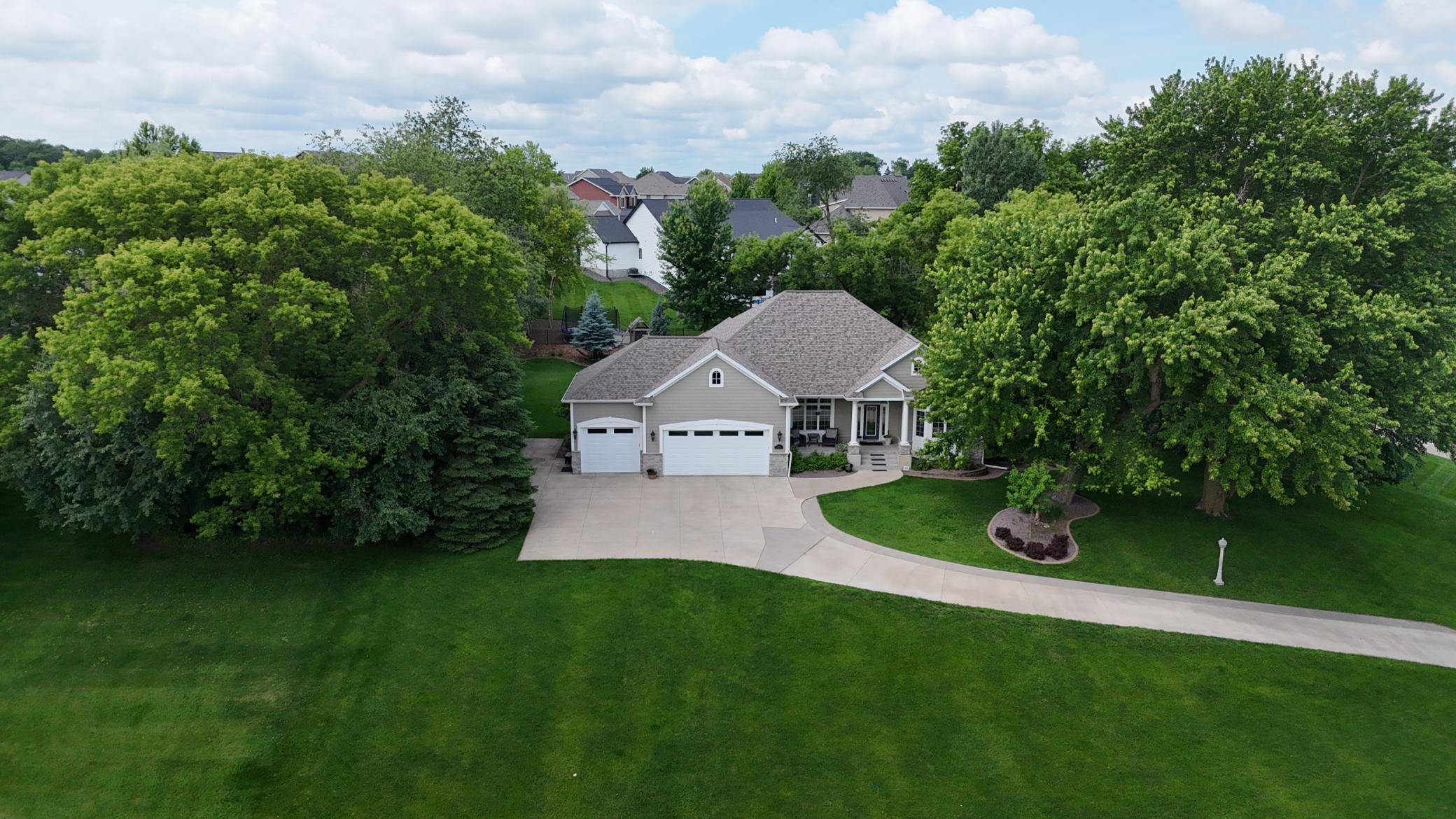 Rochester, MN 55902,1222 Greystone LN SW