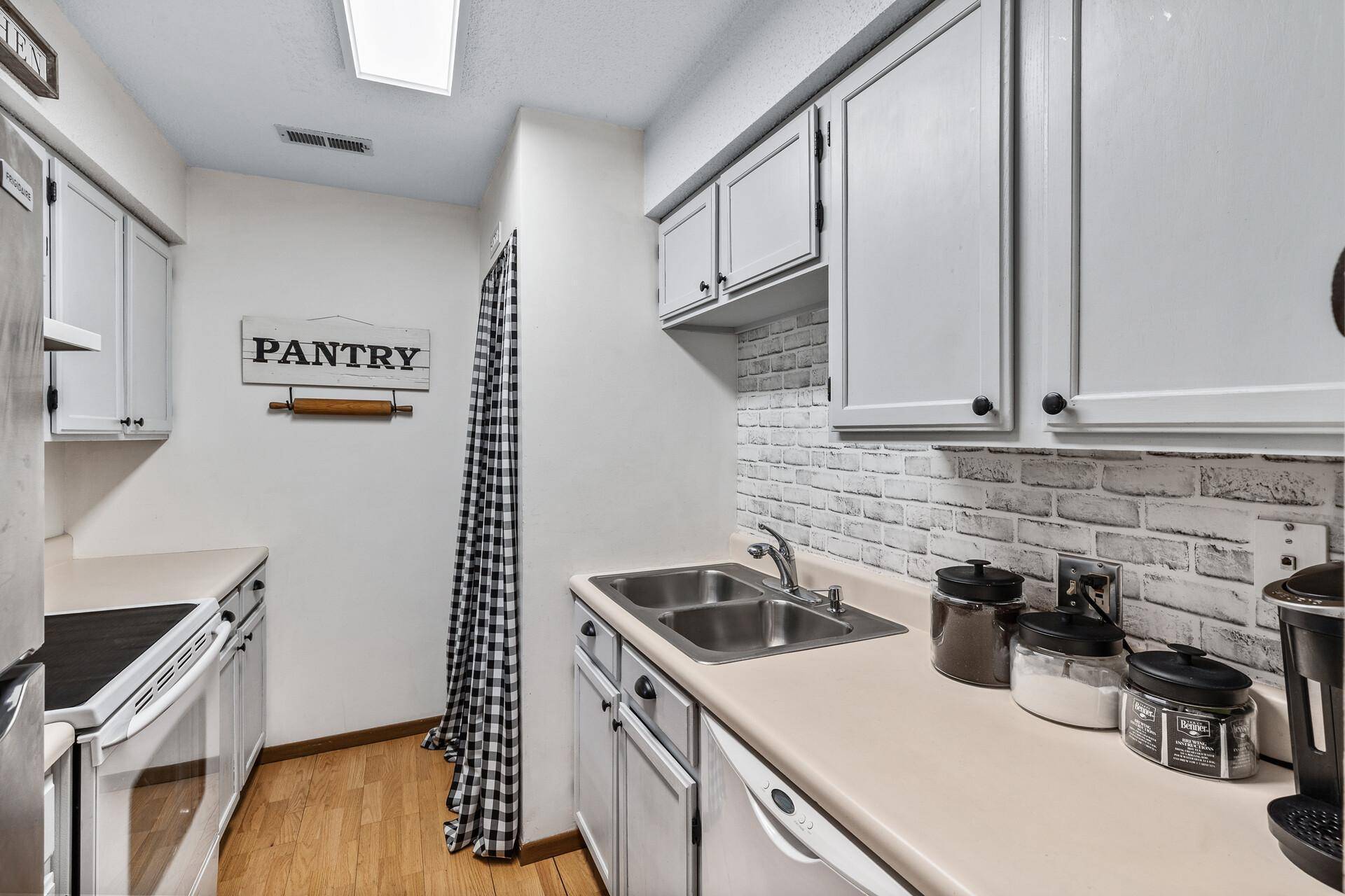 Rosemount, MN 55068,14575 Burma AVE W #304