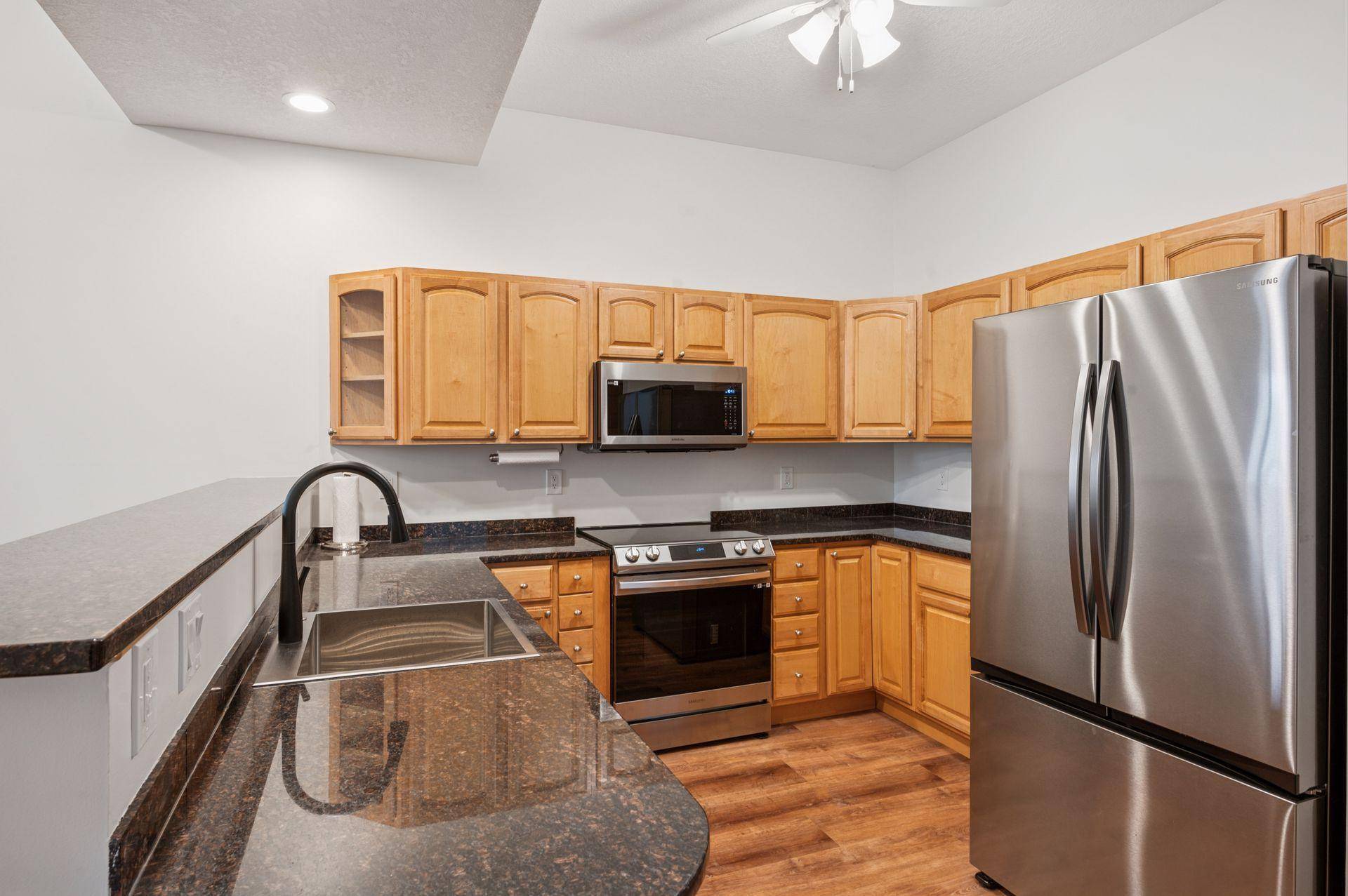 Pine City, MN 55063,30 Main ST S #5E