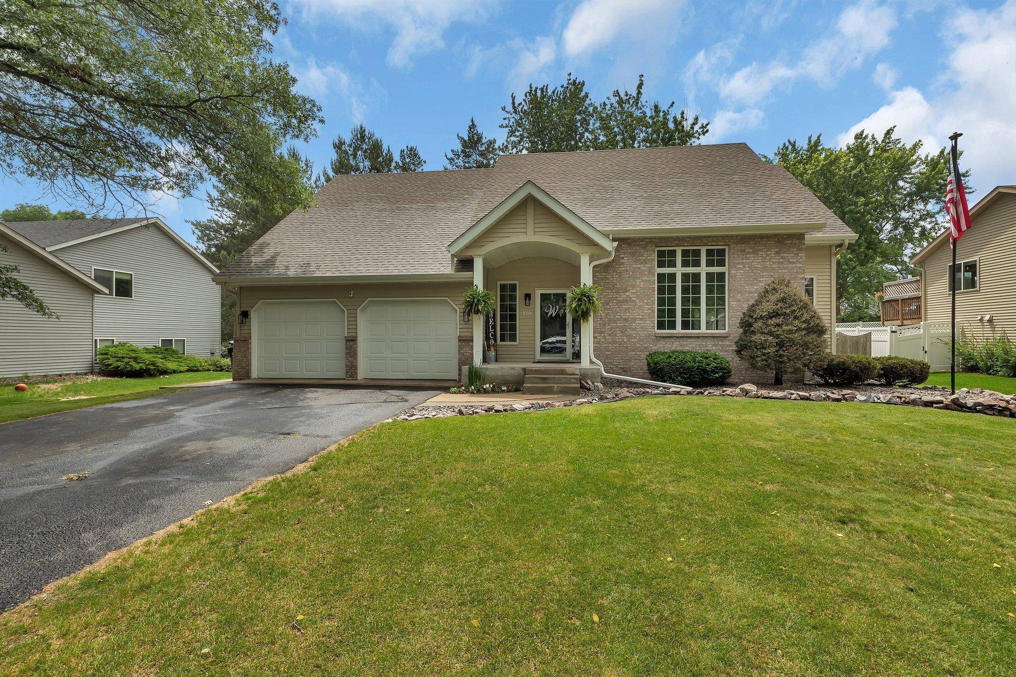 Sartell, MN 56377,504 3rd ST N