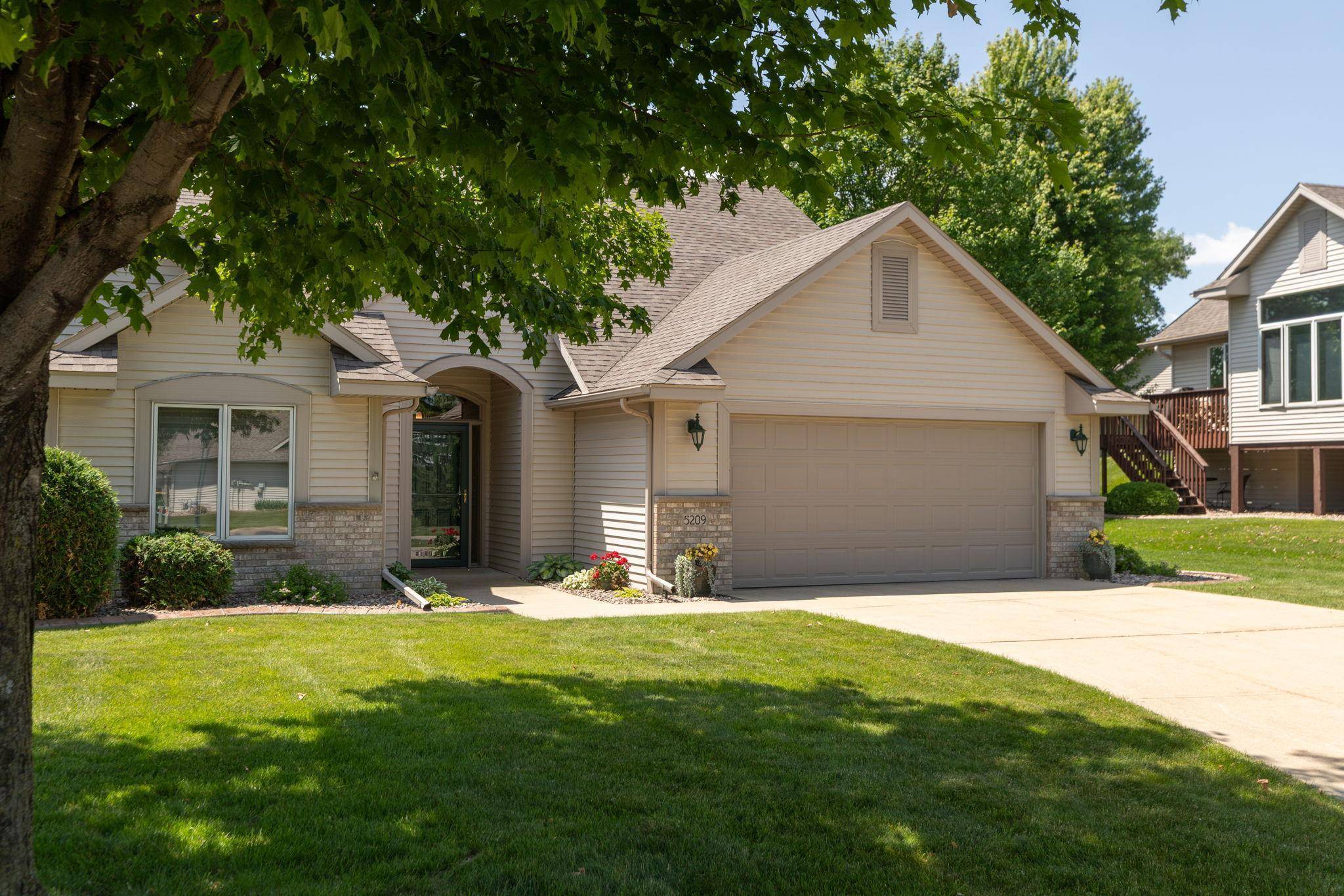 Rochester, MN 55901,5209 Goodview LN NW