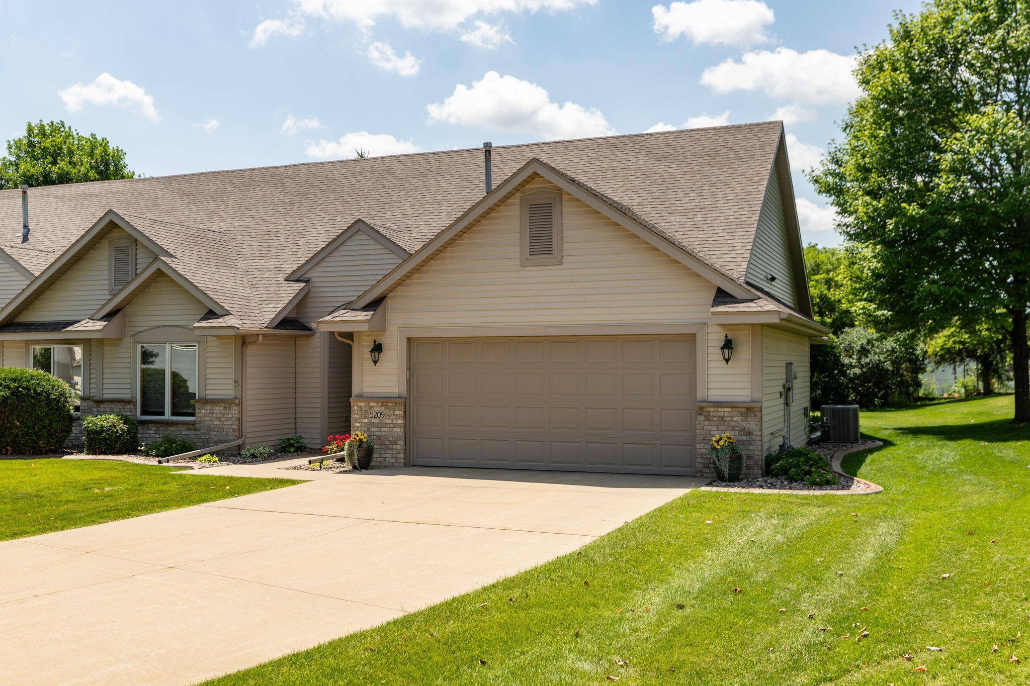 Rochester, MN 55901,5209 Goodview LN NW