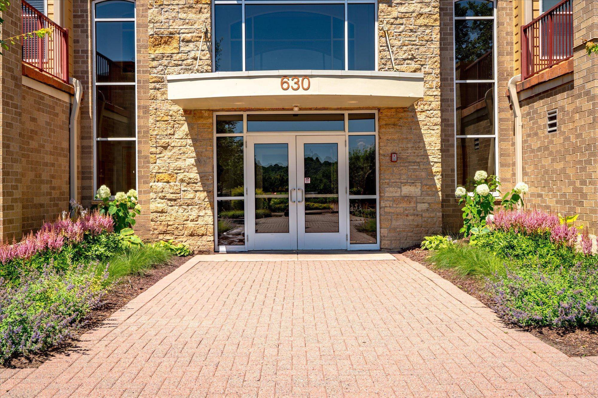 Stillwater, MN 55082,630 Main ST N #411