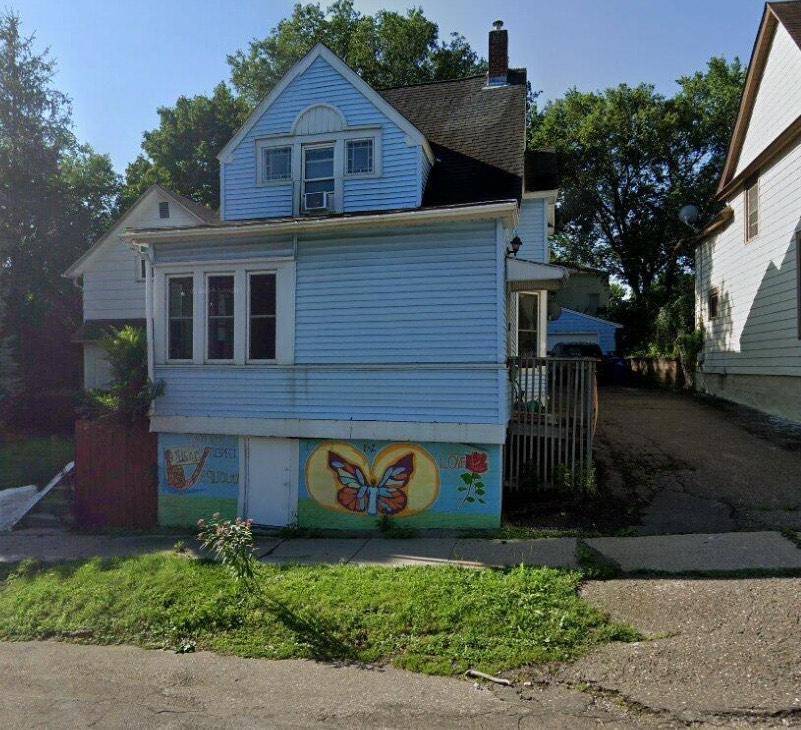 Saint Paul, MN 55117,112 York AVE
