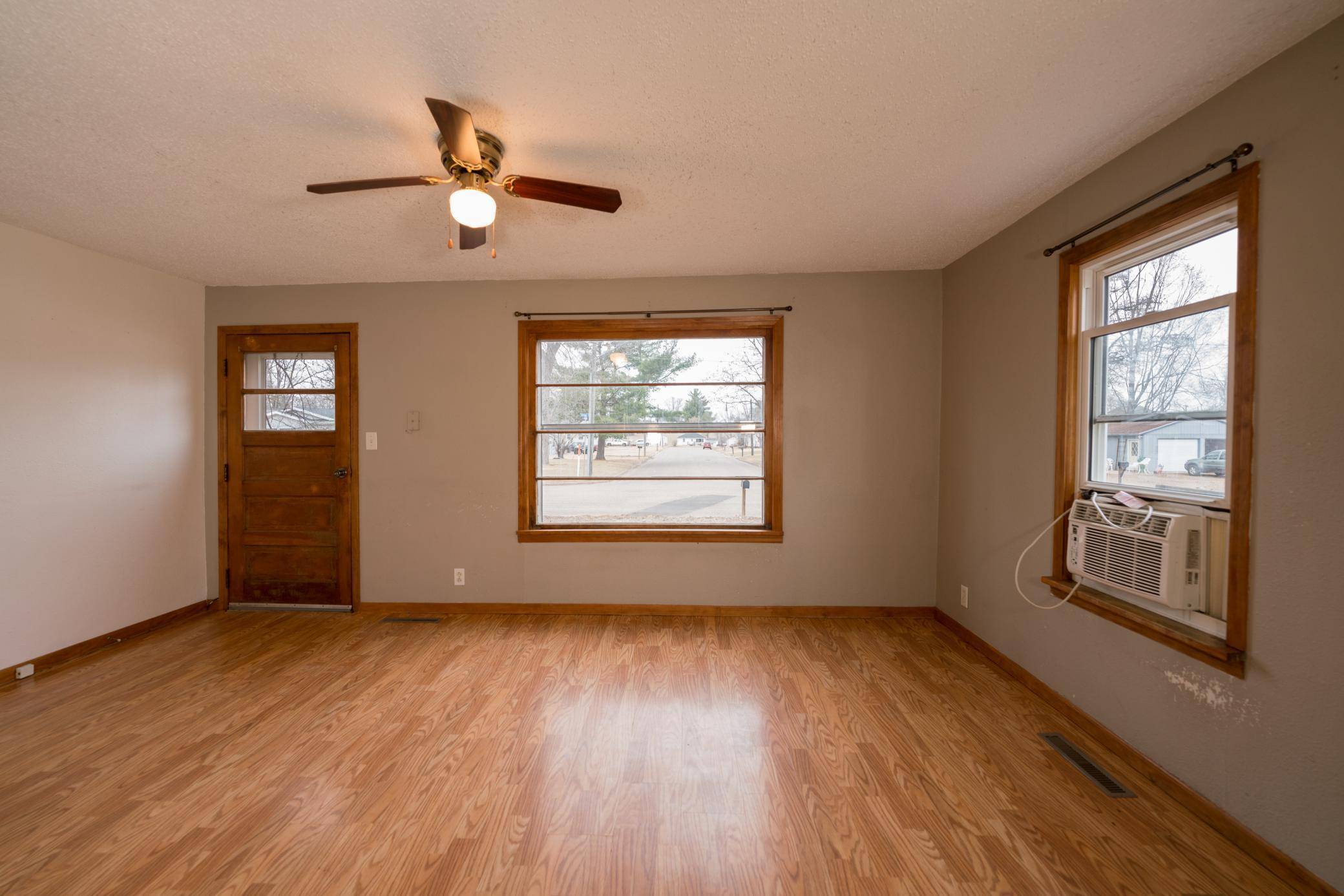 Mondovi, WI 54755,459 Gilman ST