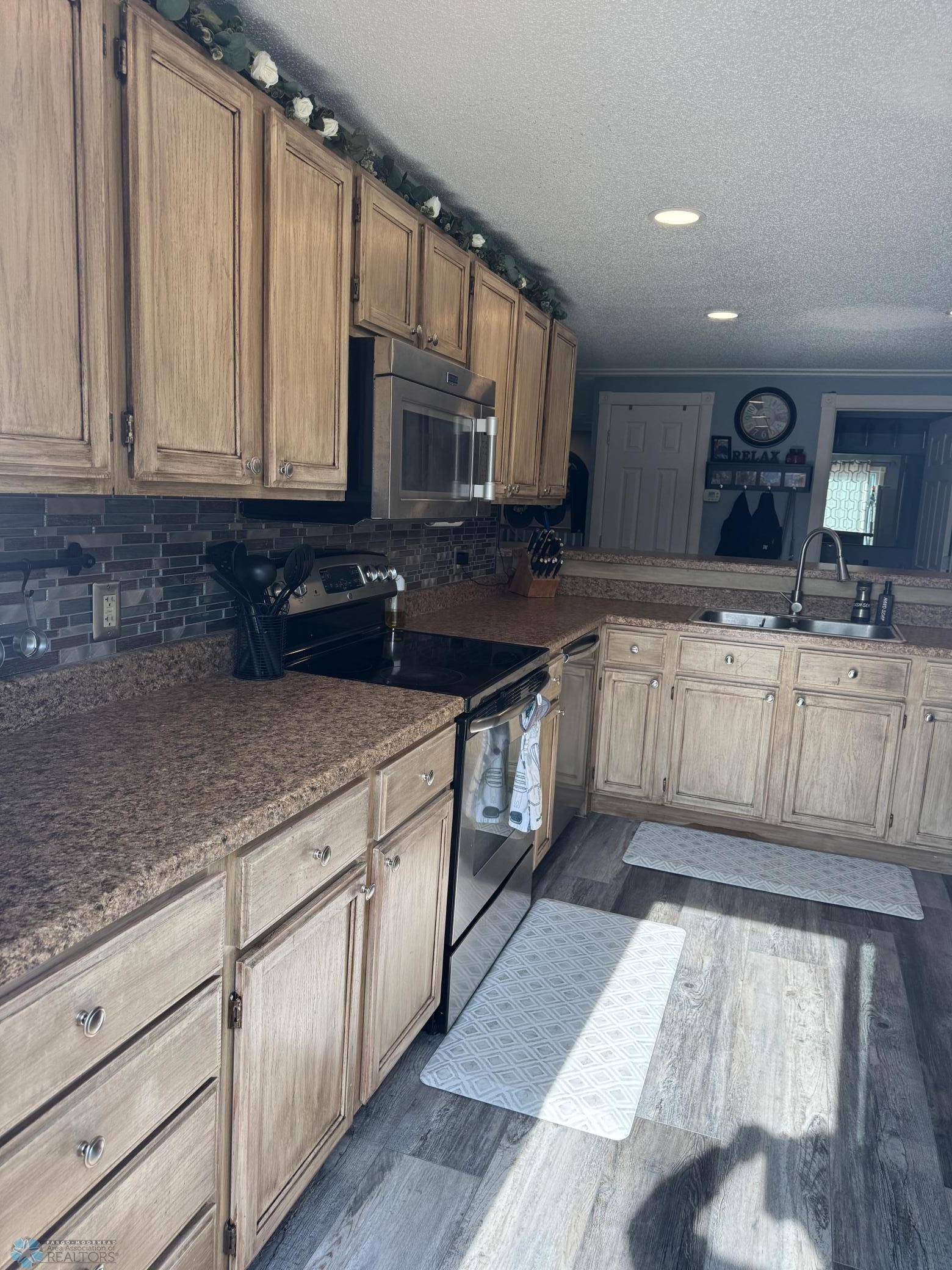 Lisbon, ND 58054,418 4th AVE W