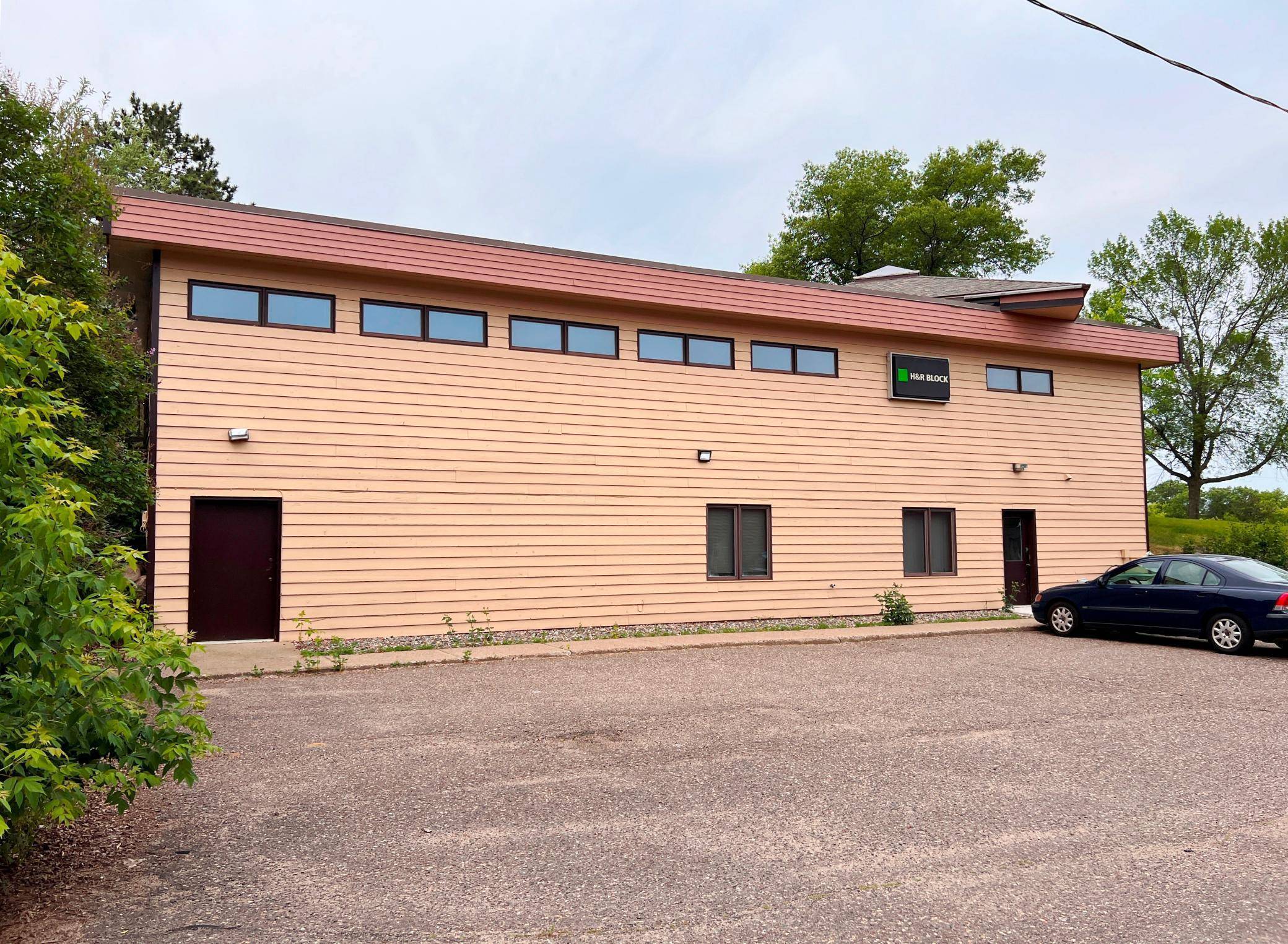 Brainerd, MN 56401,516 NW 6th ST #Entire Building