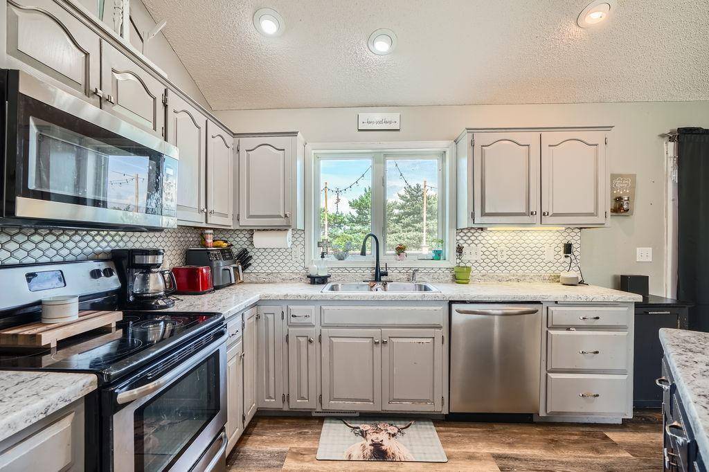 New Prague, MN 56071,1301 English AVE NW