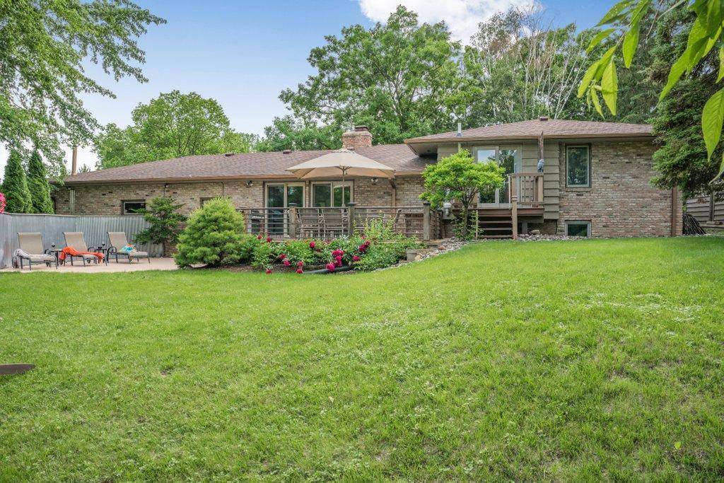Minnetonka, MN 55305,4111 Auburn DR