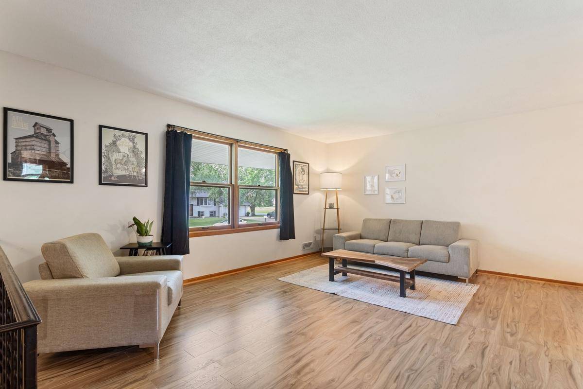 Maple Grove, MN 55369,10242 99th PL N