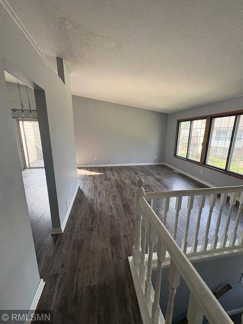 Maplewood, MN 55119,421 Dorland RD S