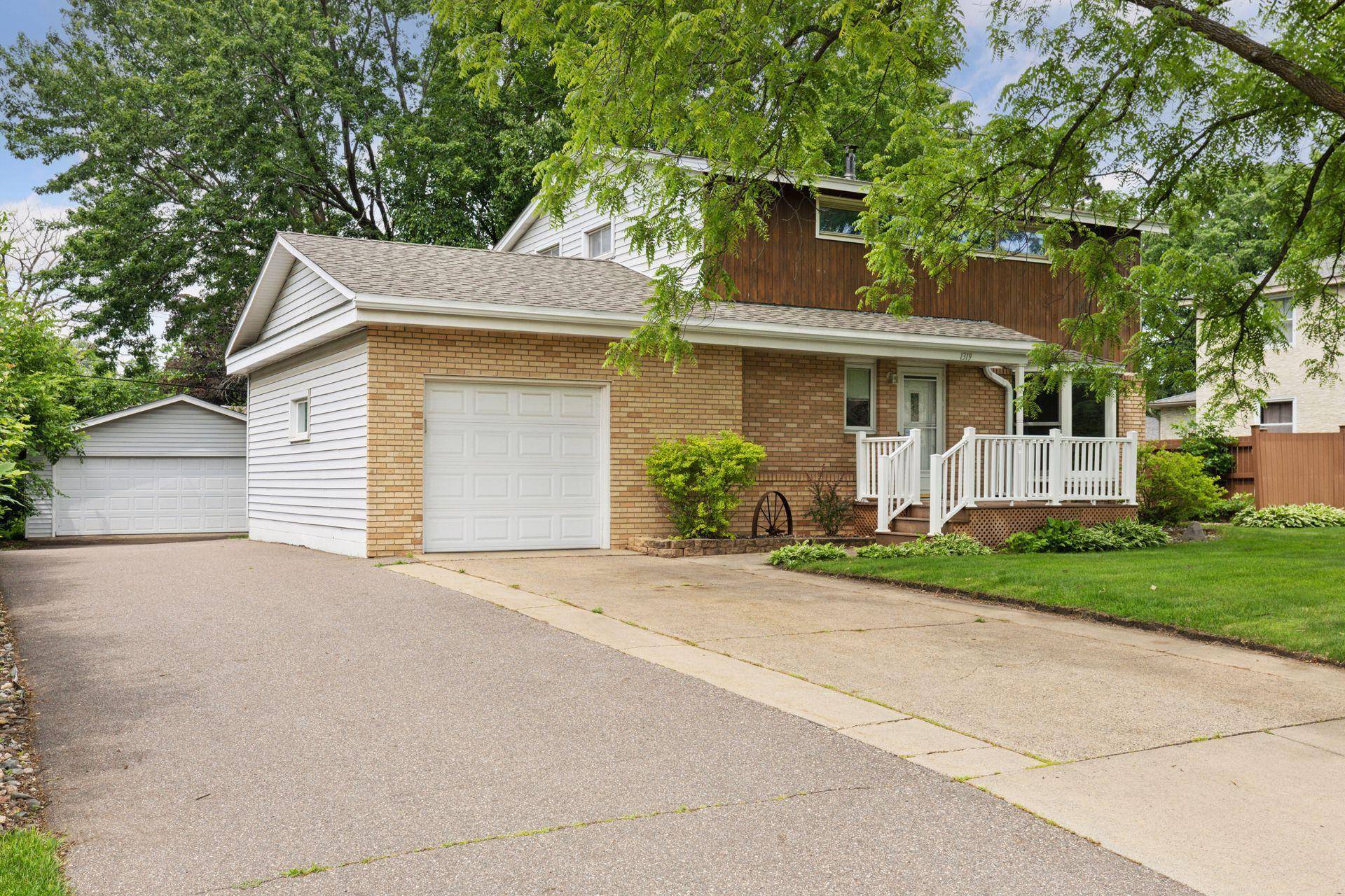 Anoka, MN 55303,1319 9th AVE