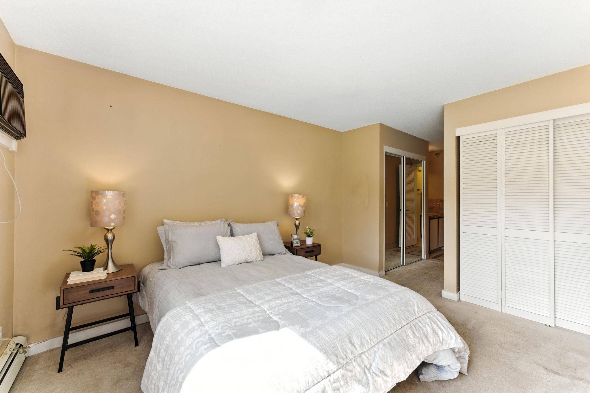 New Hope, MN 55427,4151 Boone AVE N #210