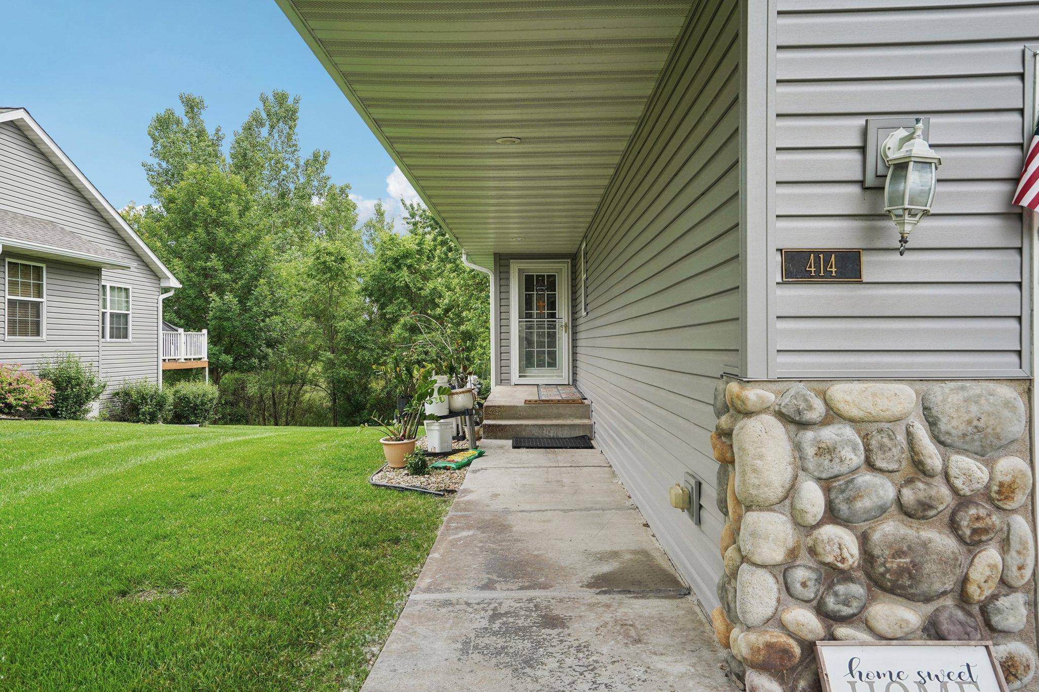 Monticello, MN 55362,414 Prairie RD