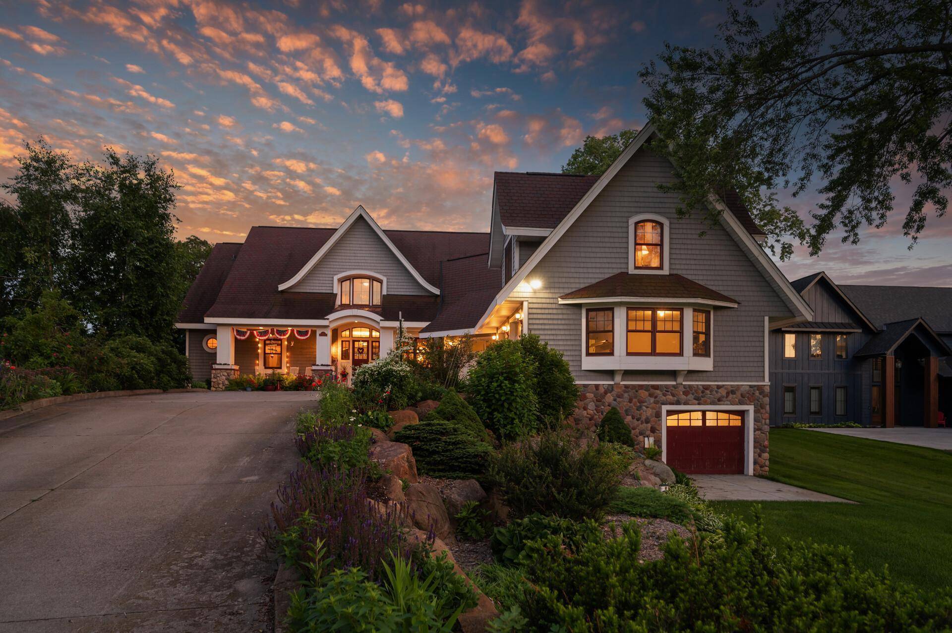Forest Lake, MN 55025,6851 N Shore TRL N