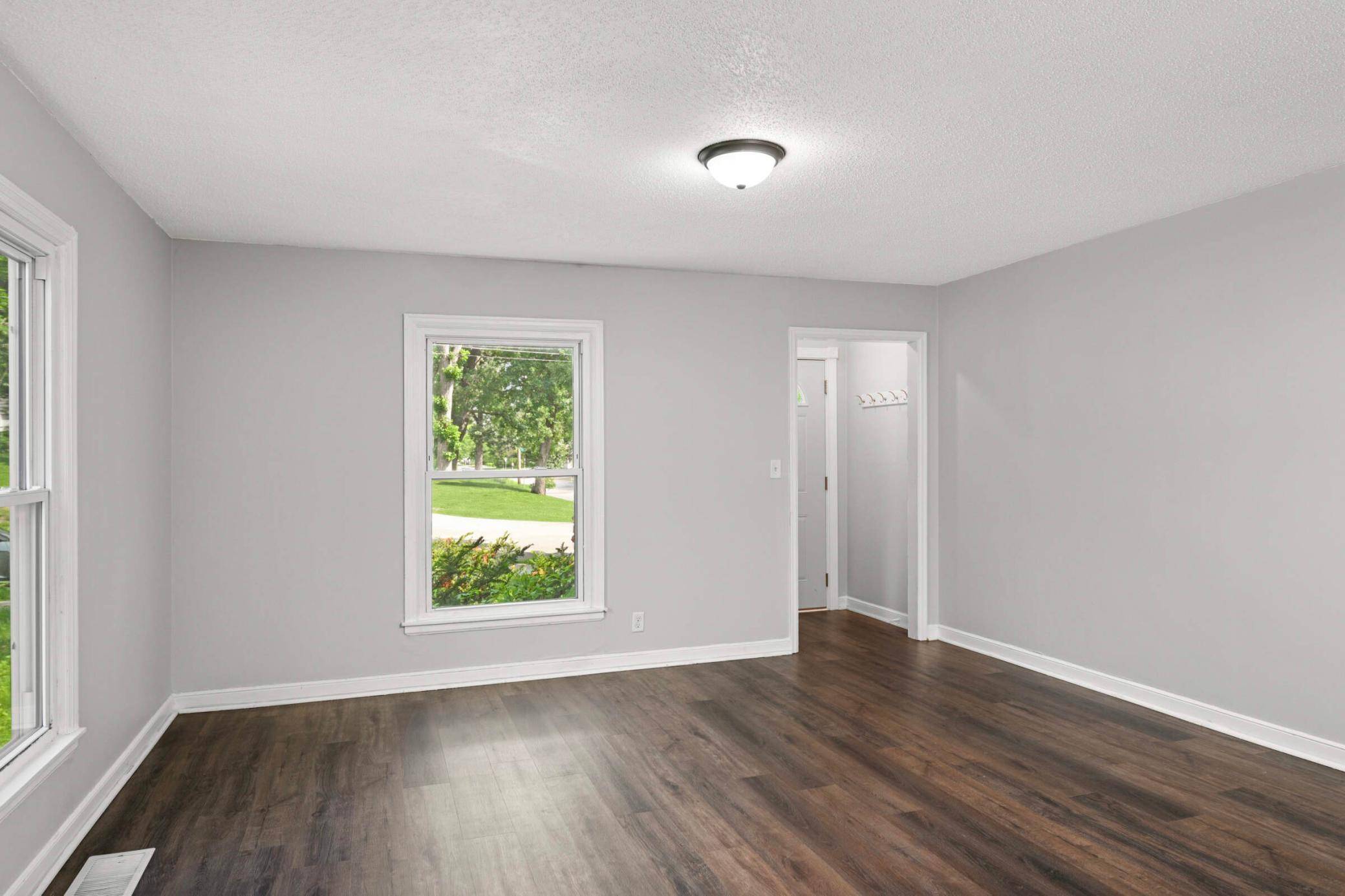 Hopkins, MN 55343,1440 Lake ST NE