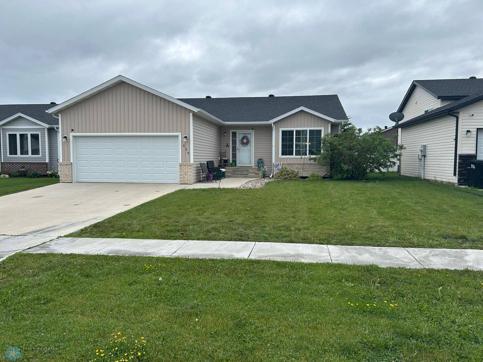 West Fargo, ND 58078,959 29 AVE W