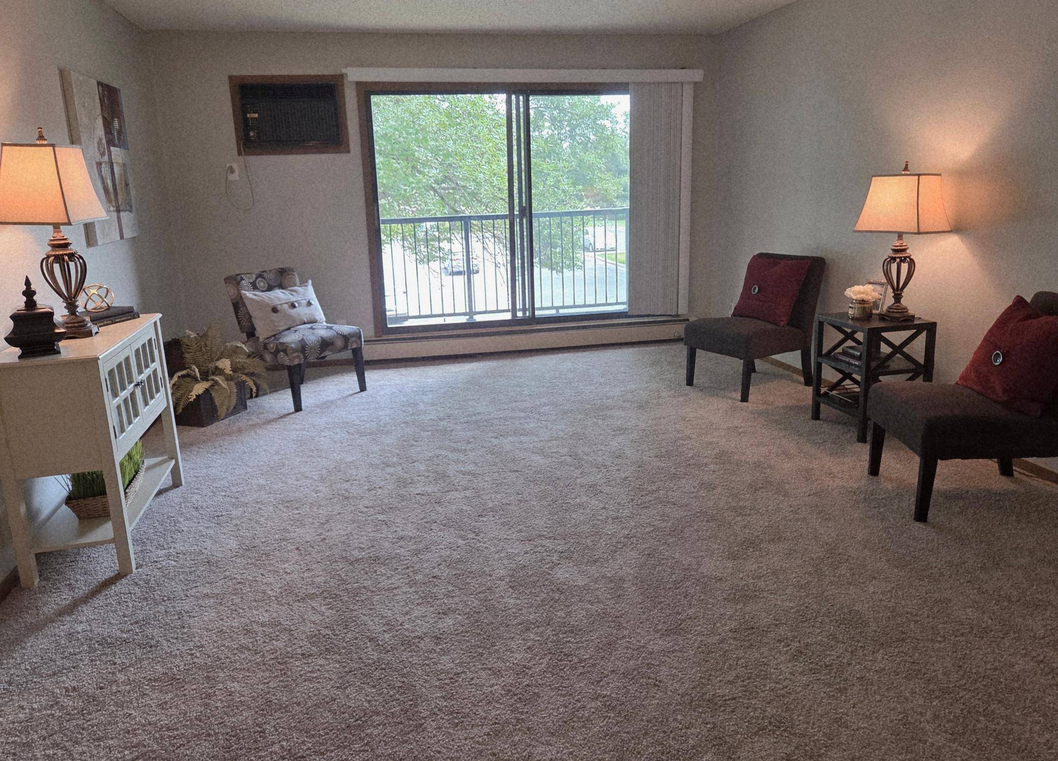 Arden Hills, MN 55112,4 Pine Tree DR #218